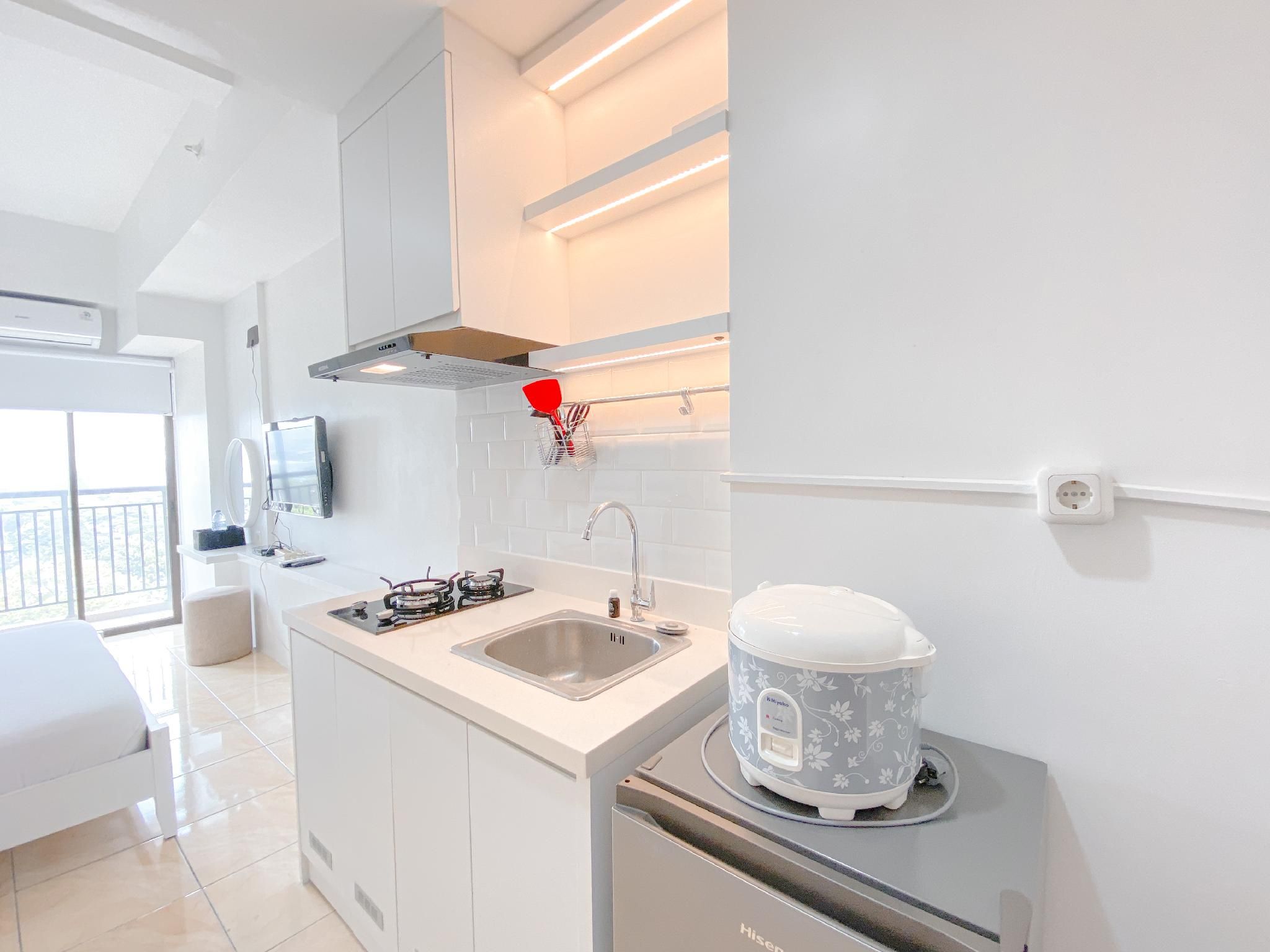 Stylish Studio Tamansari Panoramic Apt By Travelio