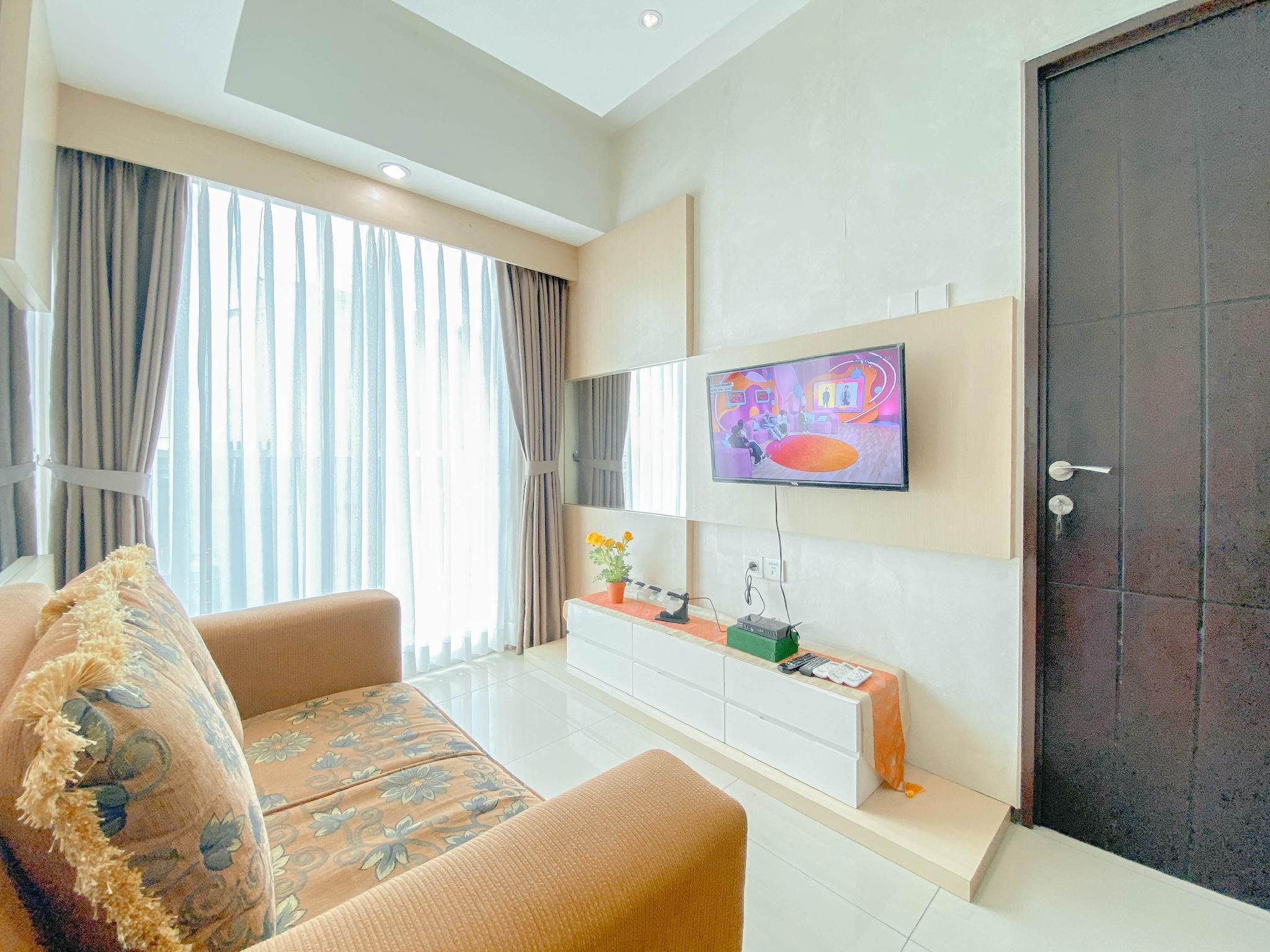 Homey Living 2BR Tamansari La Grande By Travelio