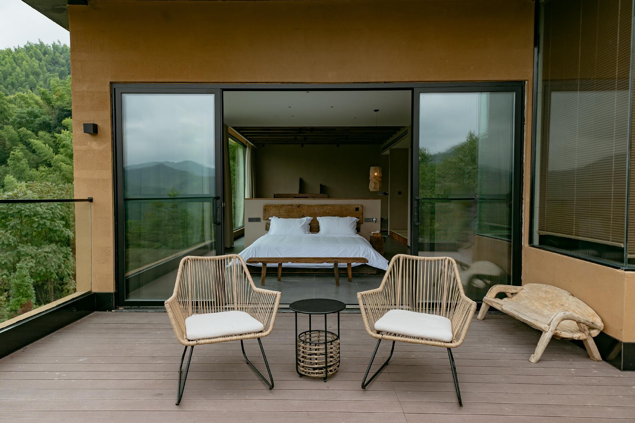 Balcony Suite