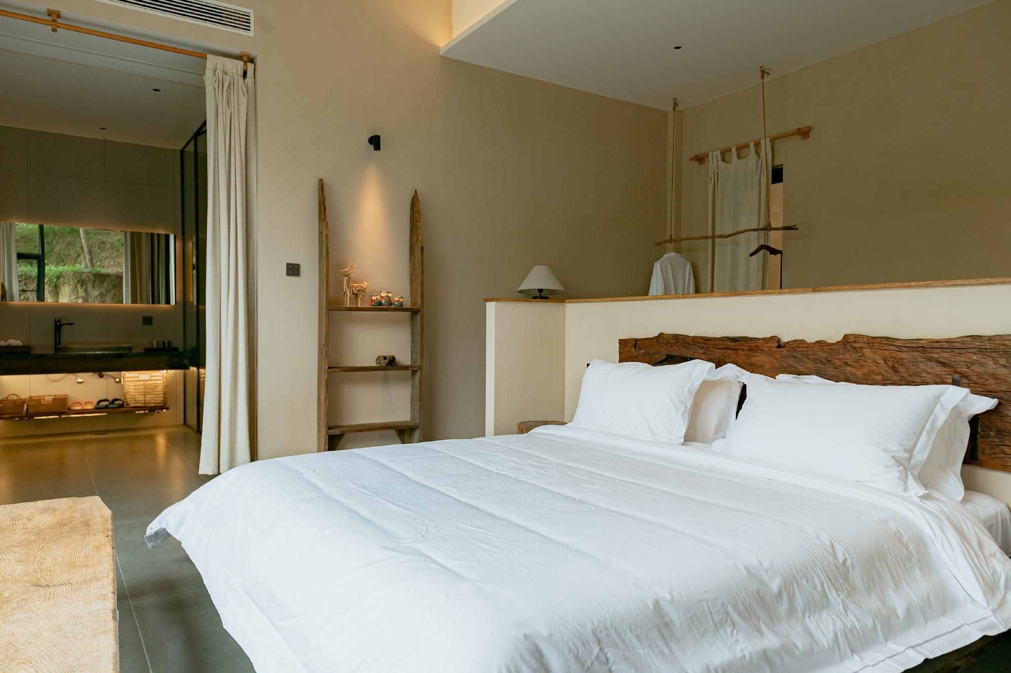 Superior King Room with Patio