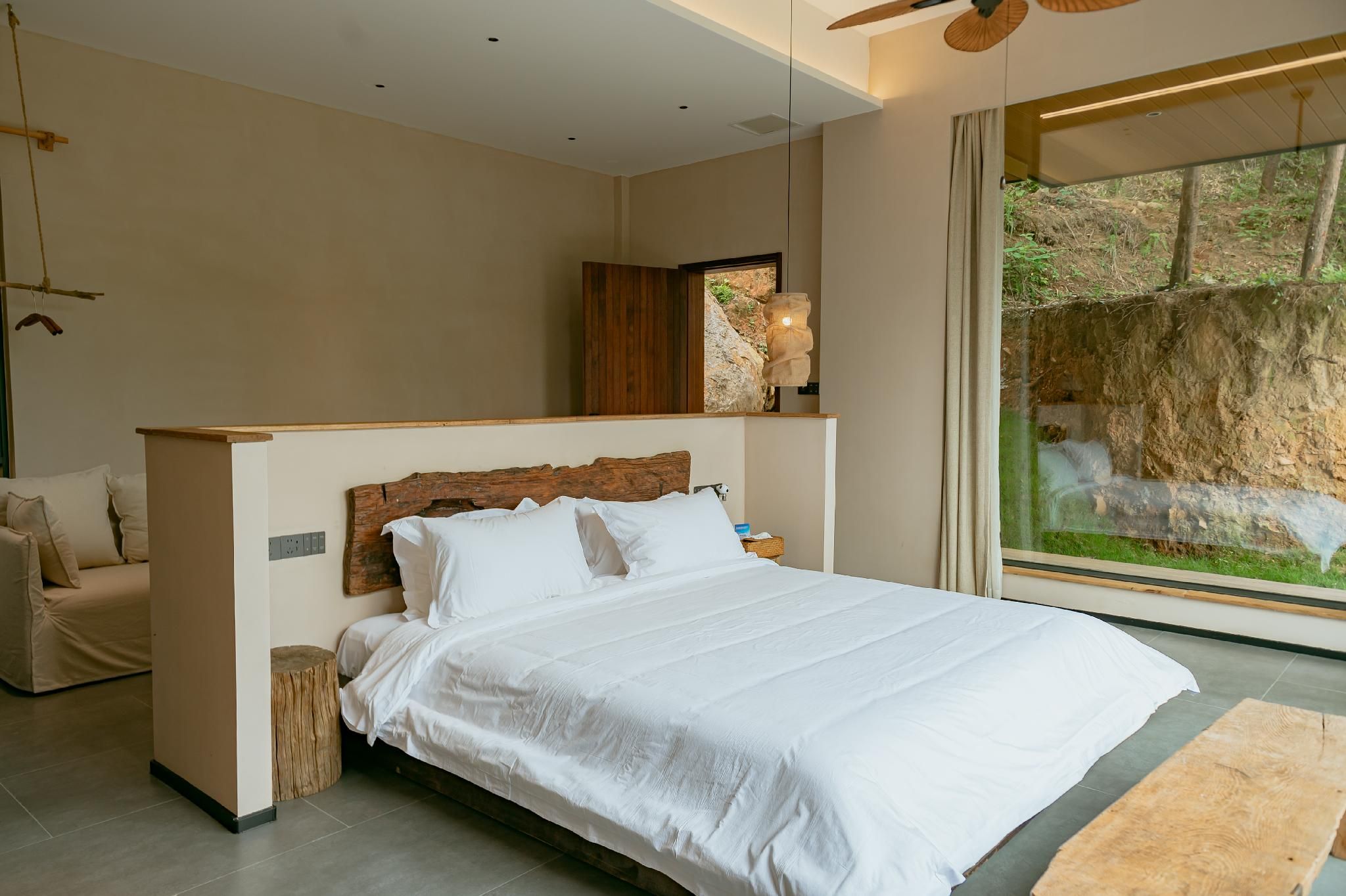 Superior King Room with Patio