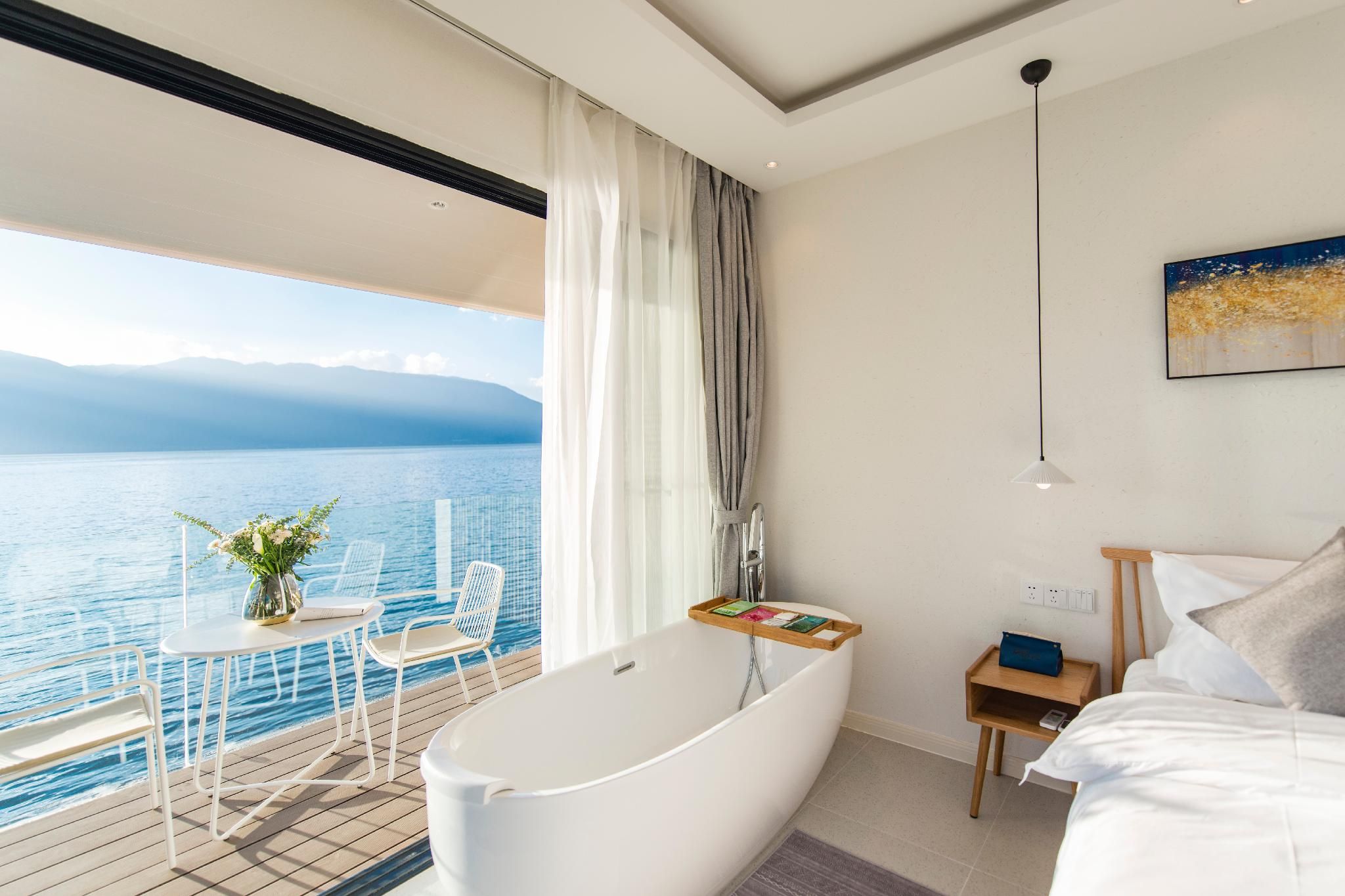 Standard Sea View