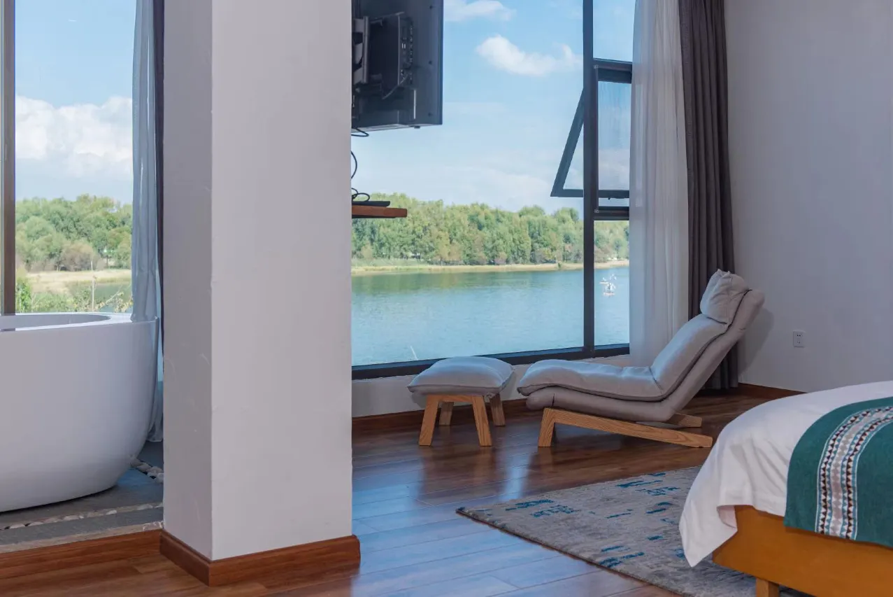 Ocean View King