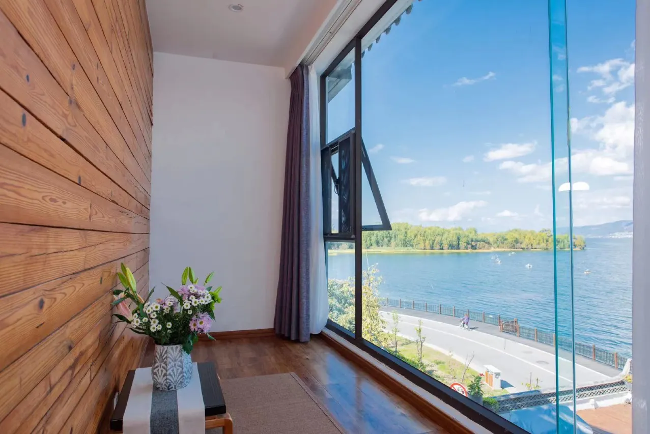 Standard Double Room with View