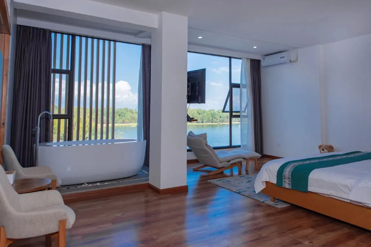 Ocean View King