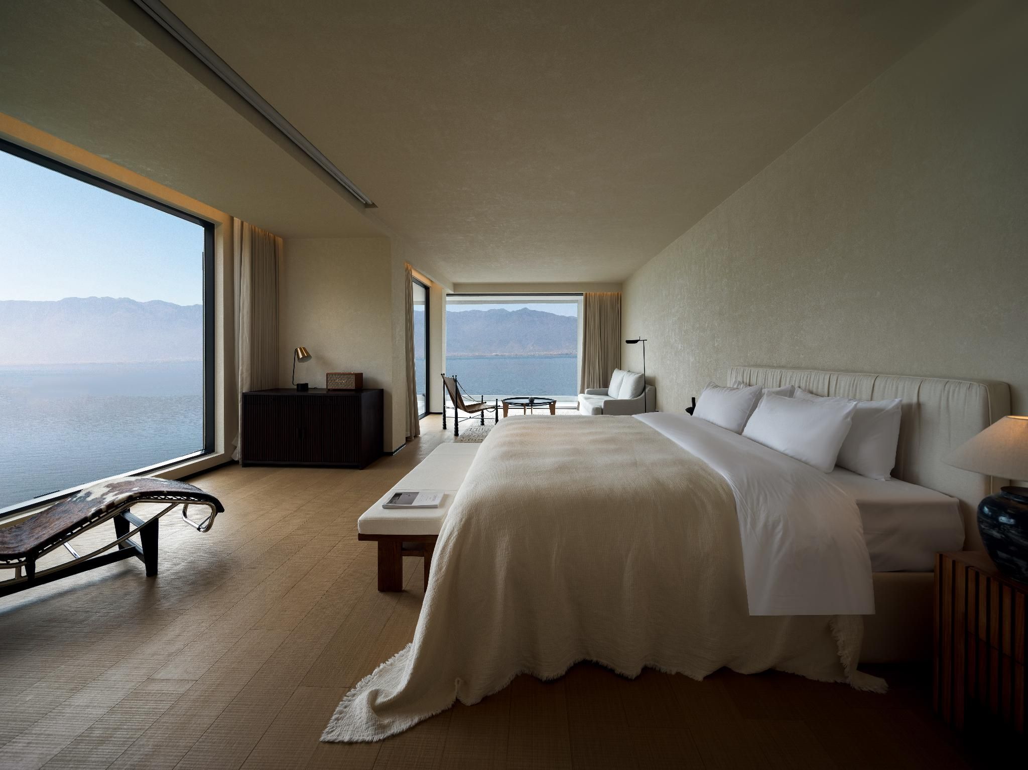 King Suite with Sea View