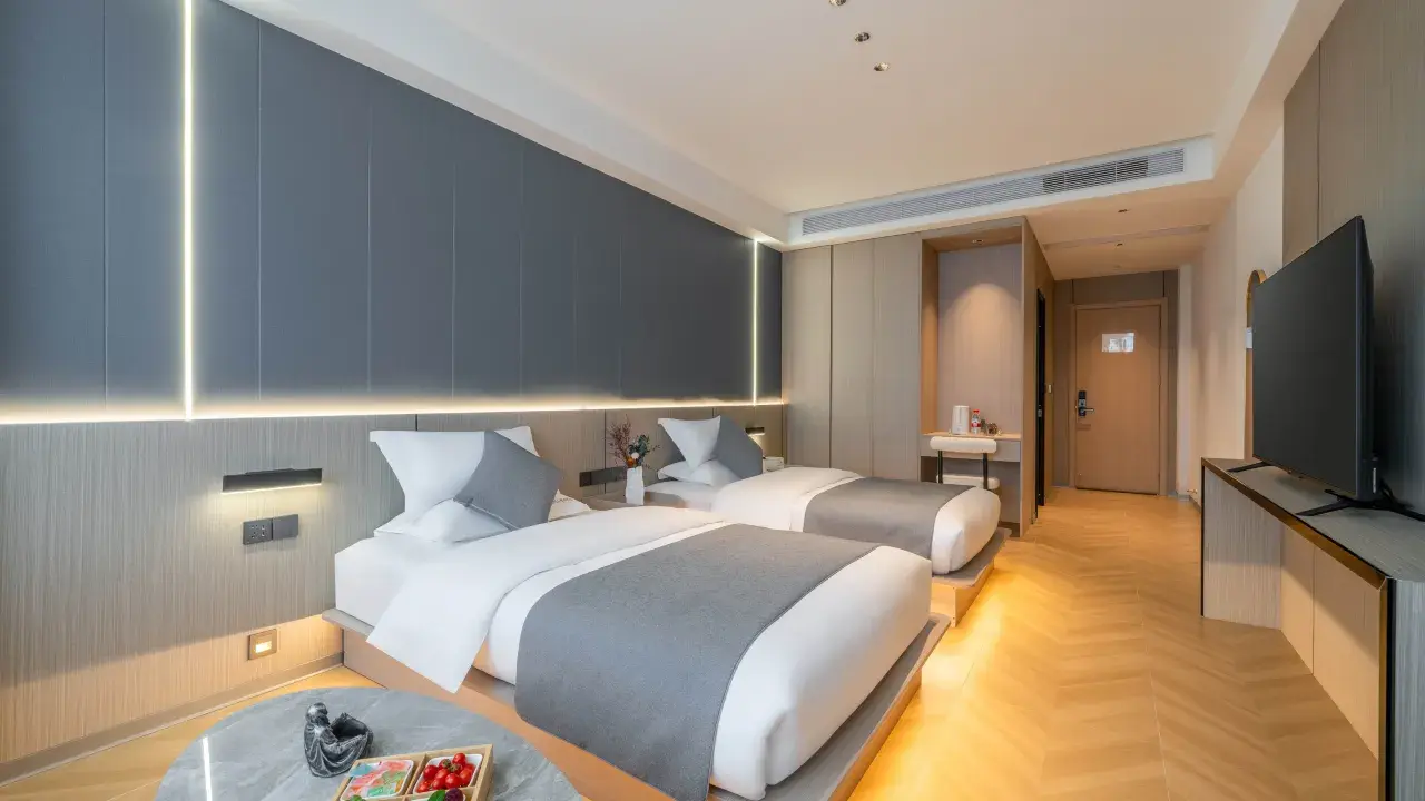 2 Bed Twin Superior Room