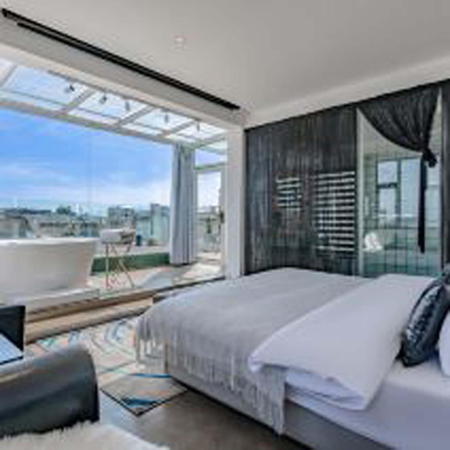 Premier Cinema Themed Double Room