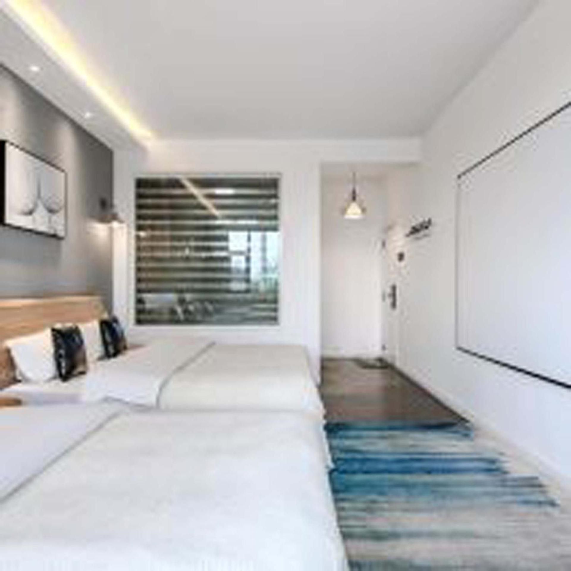 Family Room with Mountain View