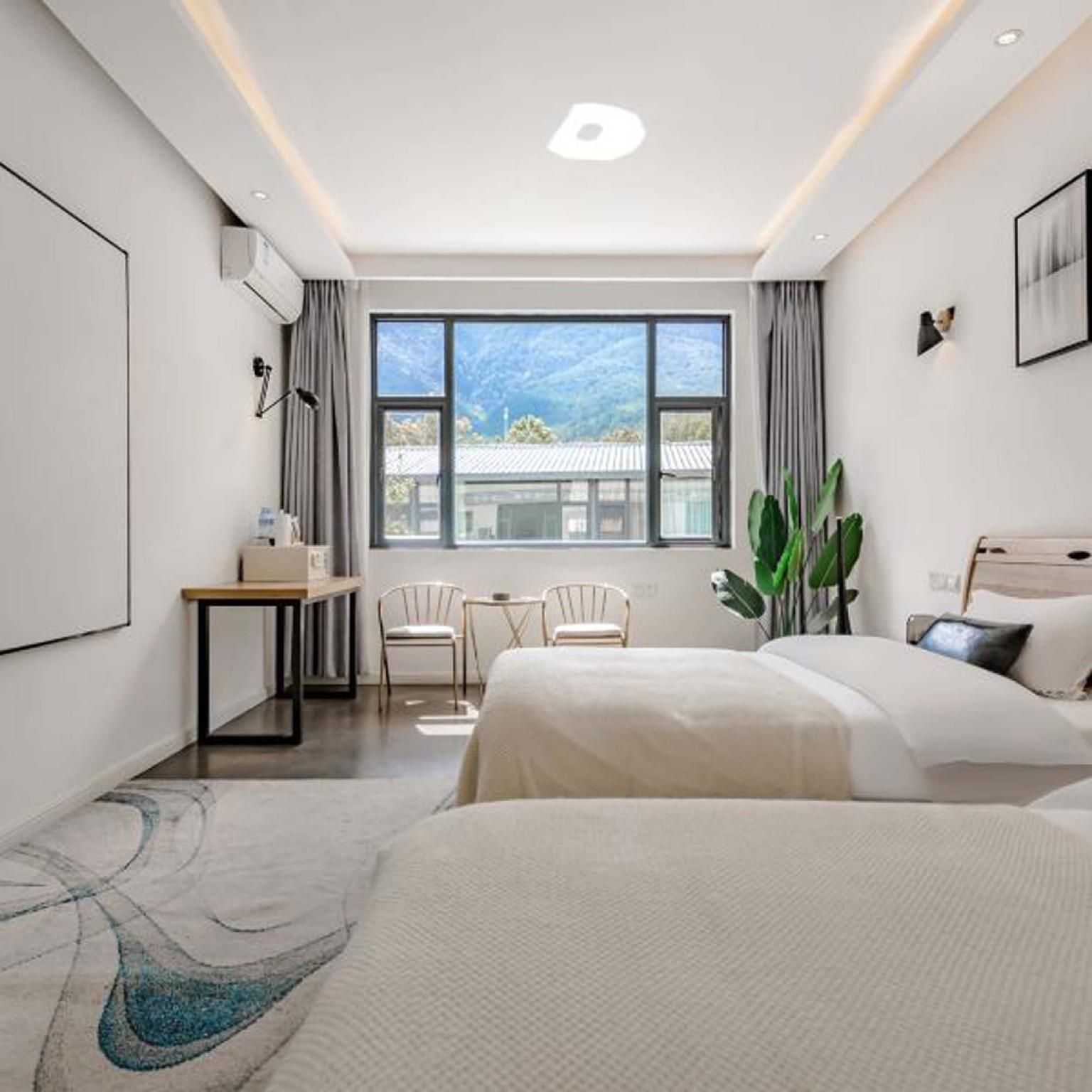 Mountain View Twin Room