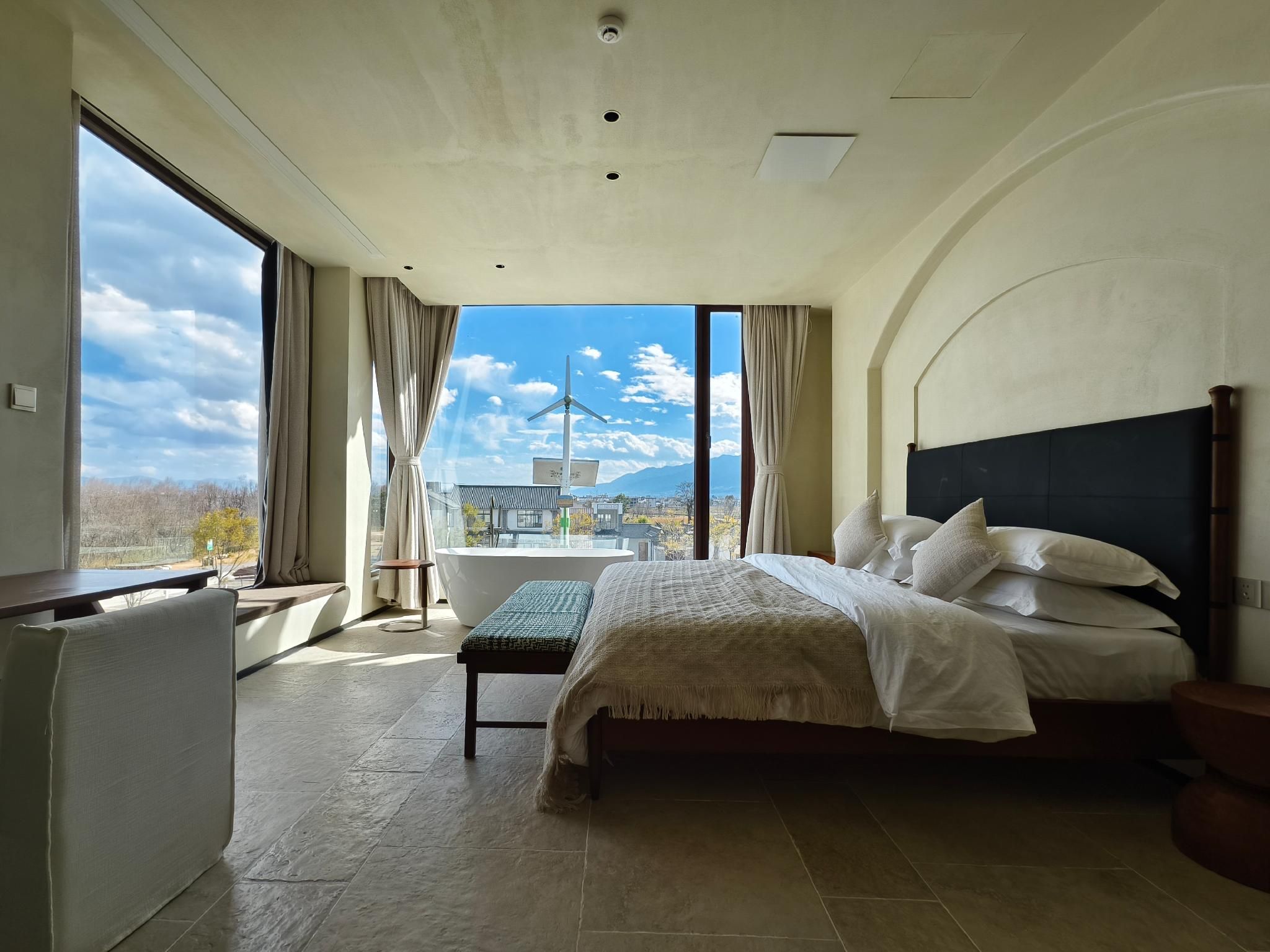 Queen Suite - Ocean View
