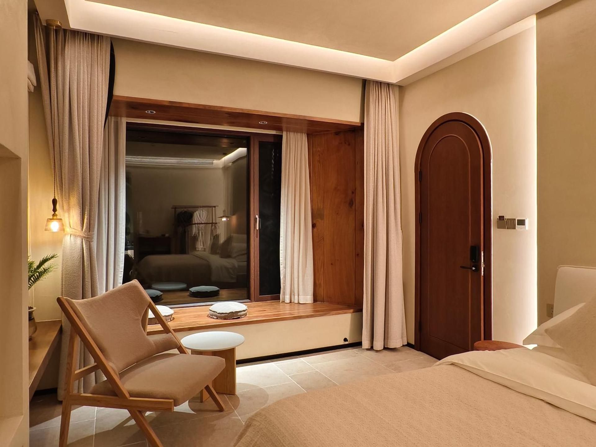 Superior Queen Room
