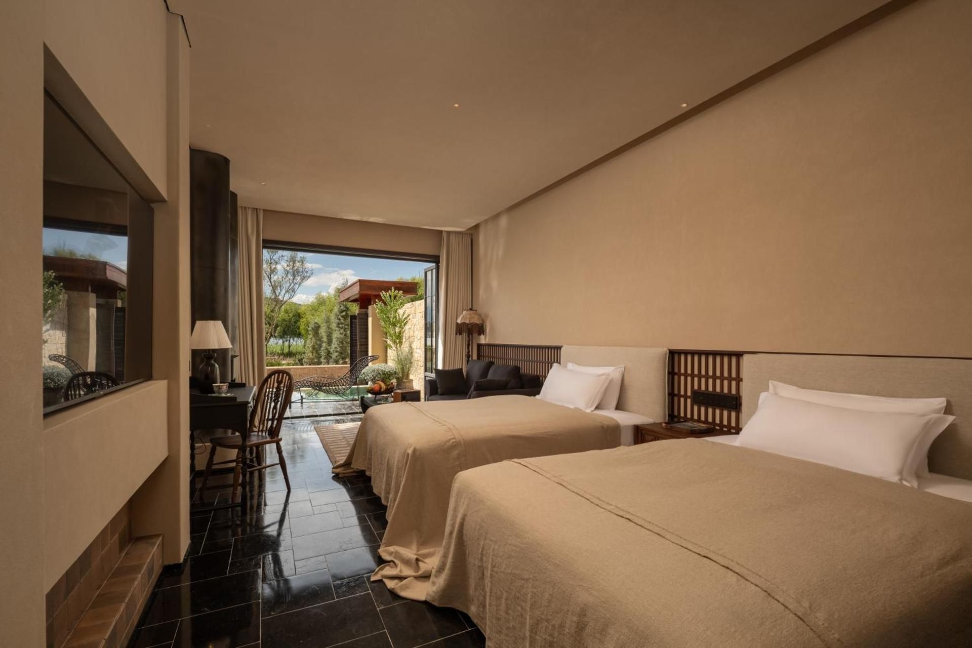 Deluxe Twin Room with Sea View