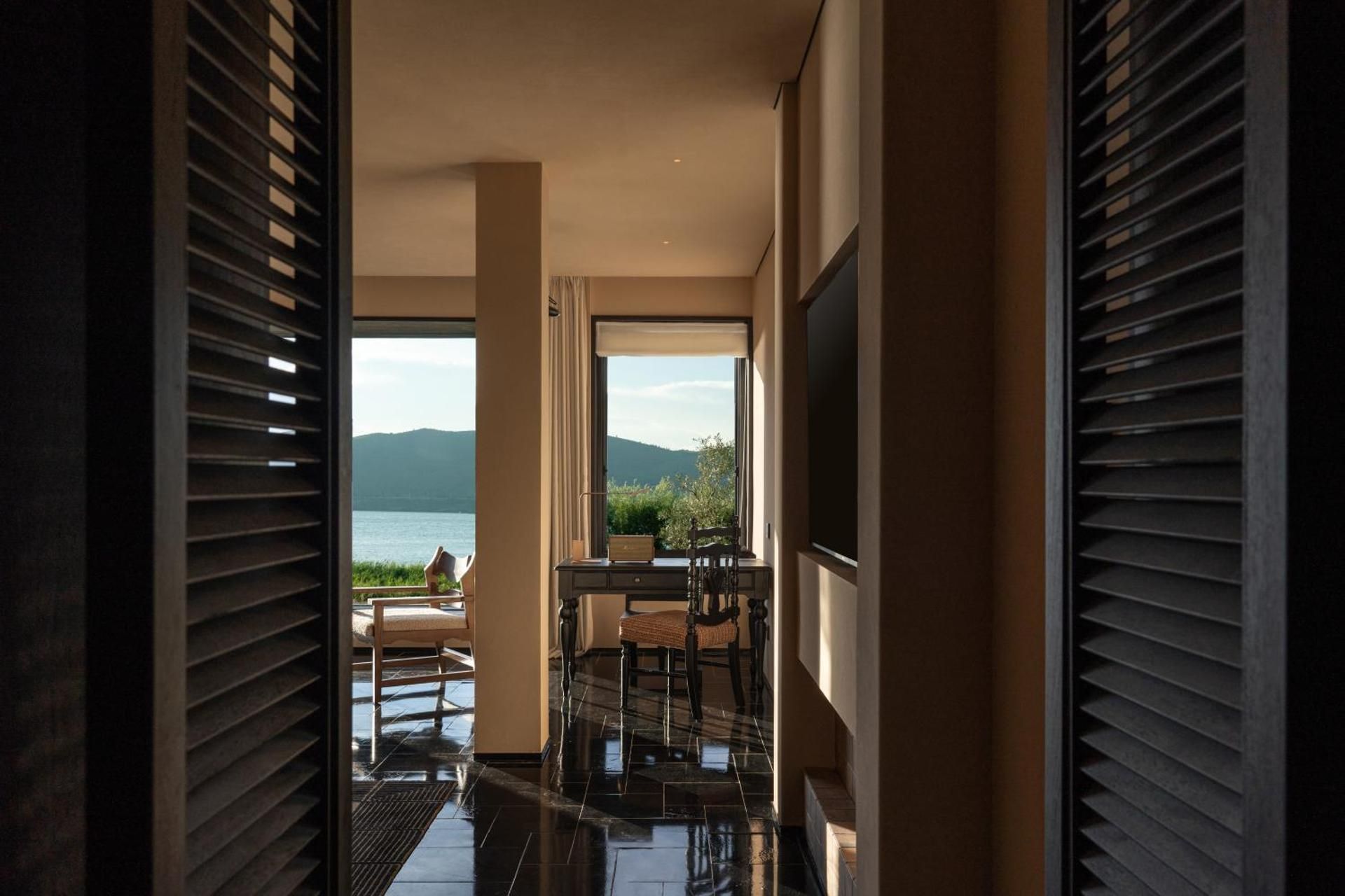 King Room with Lake View