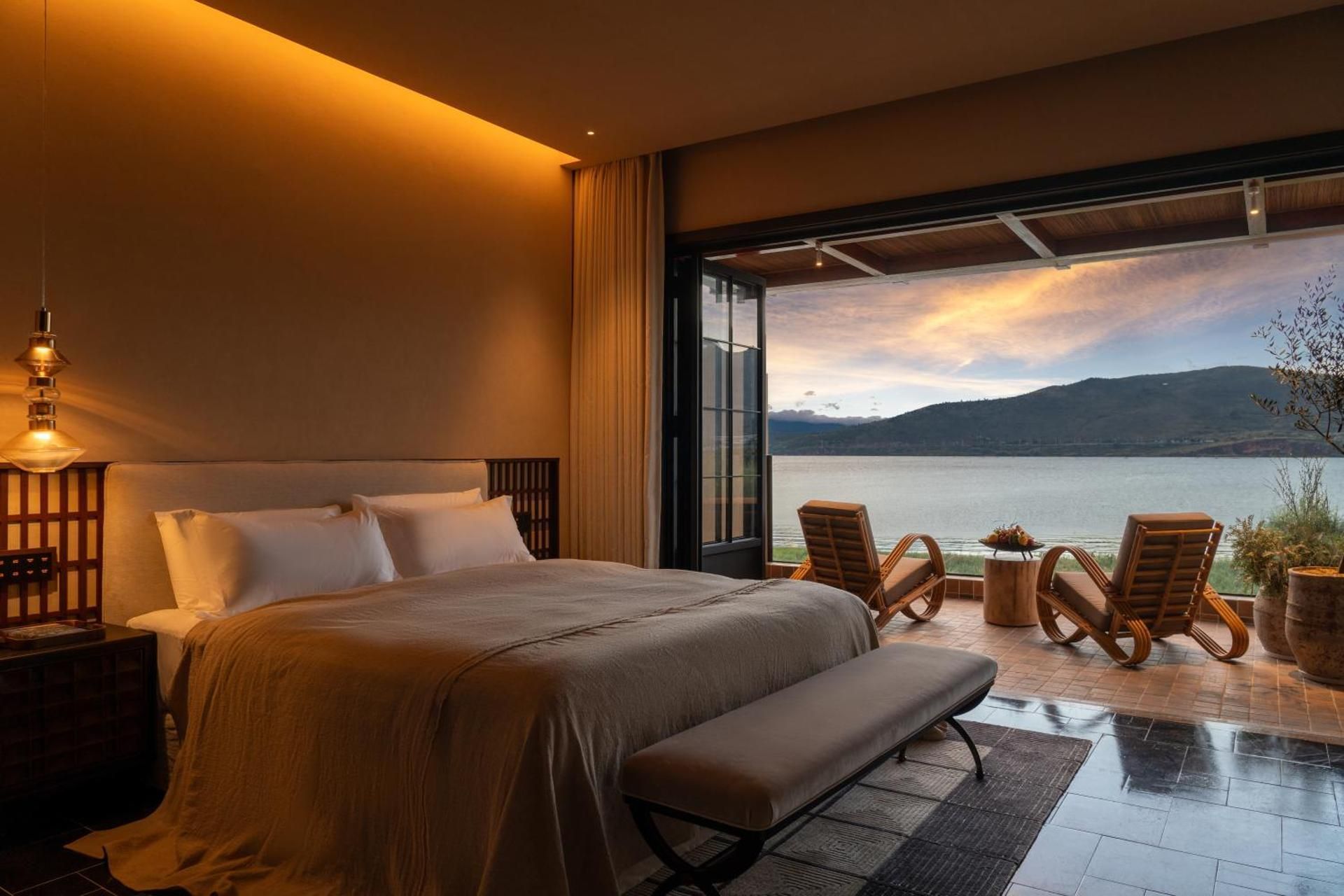 Deluxe Double Room with Balcony and Sea View