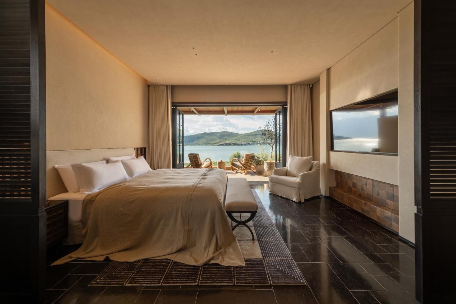 Deluxe Double Room with Balcony and Sea View