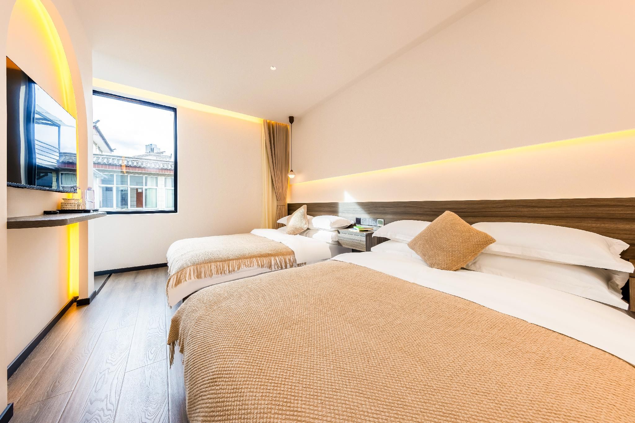 Floral Hotel Jinxi Shanhujv Homestay Dali Huazhu - Twin Room