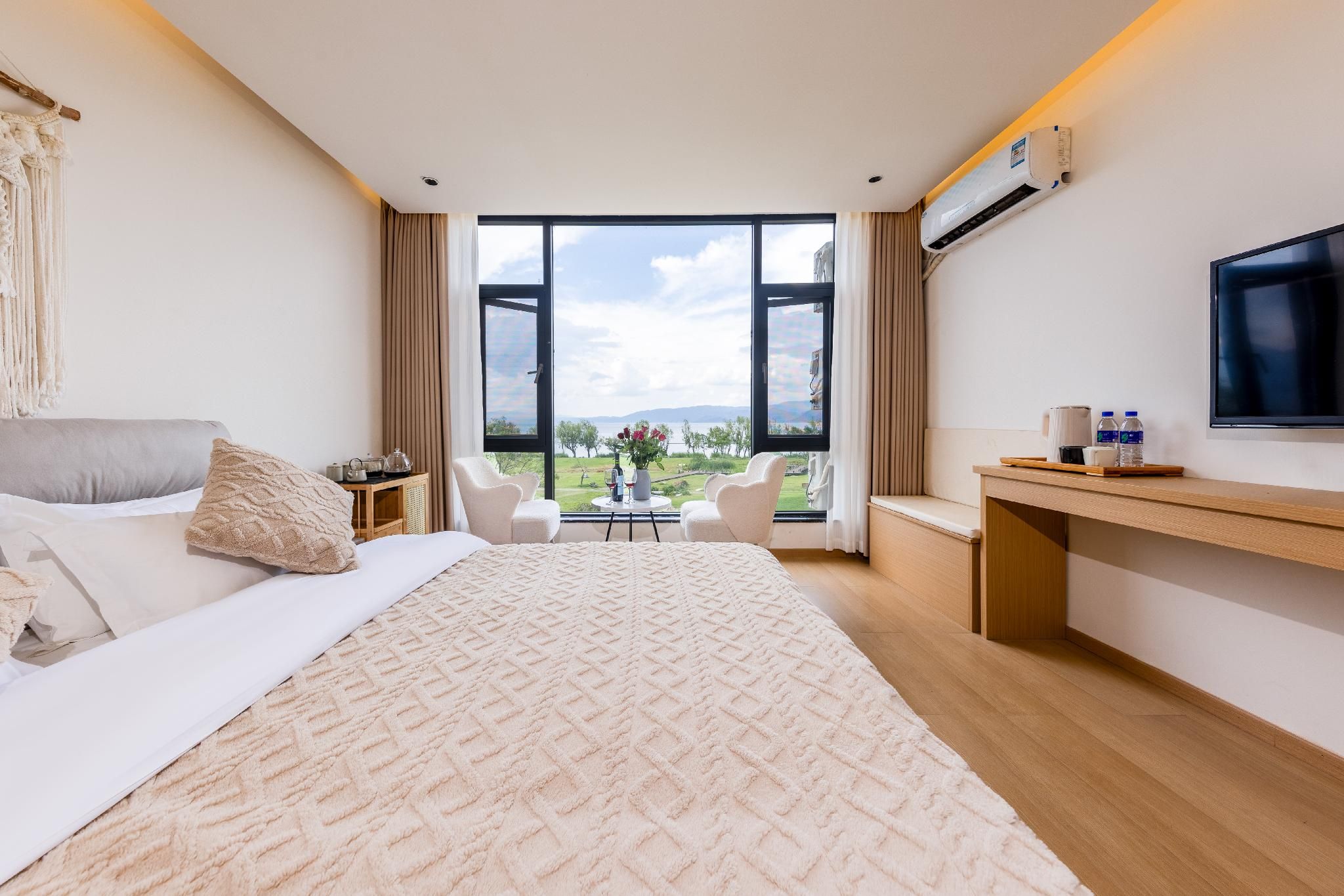 Big Room