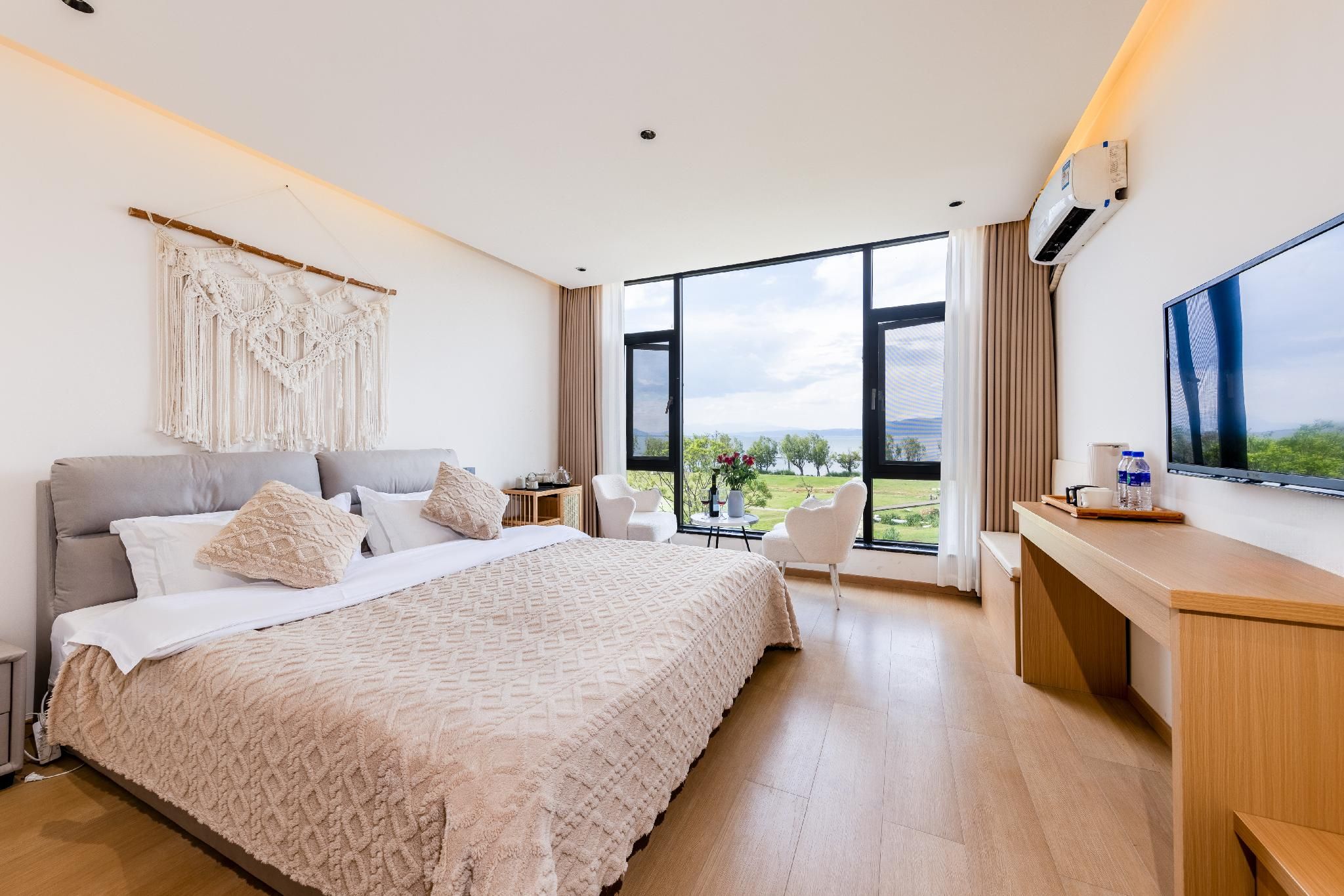 Big Room