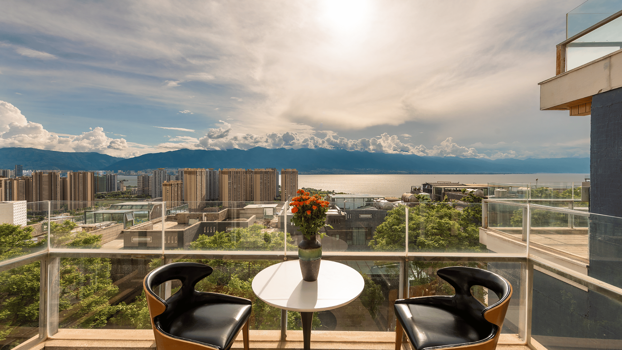 Premier Sea View