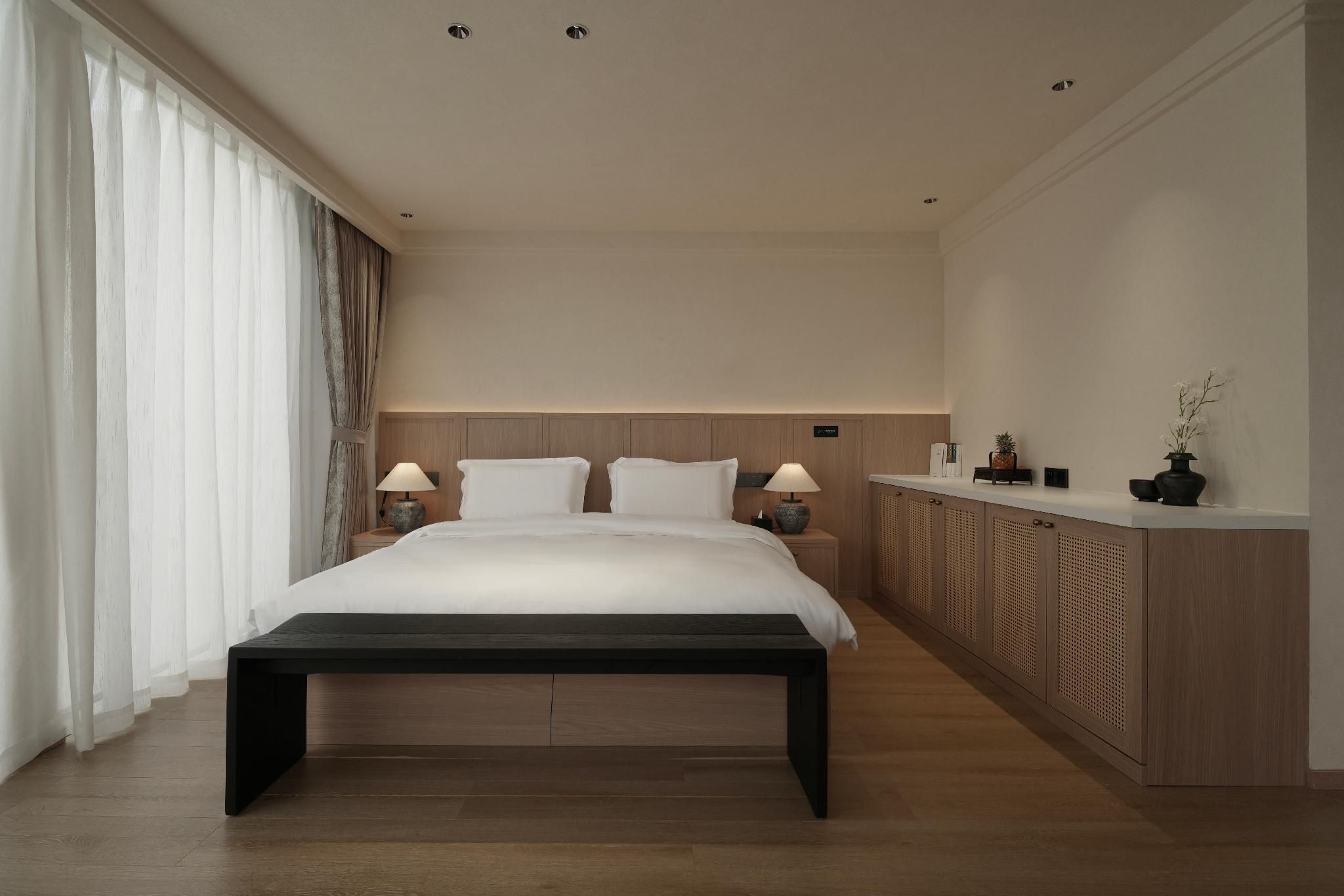 Lavender Suite