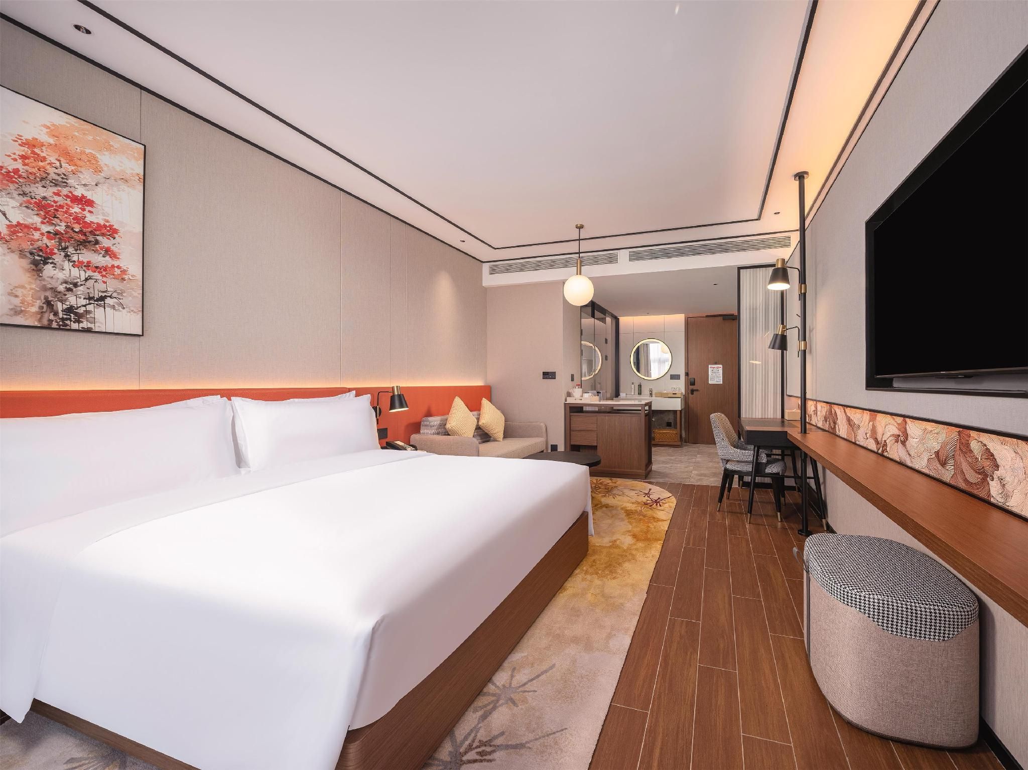 King Guest Room River View