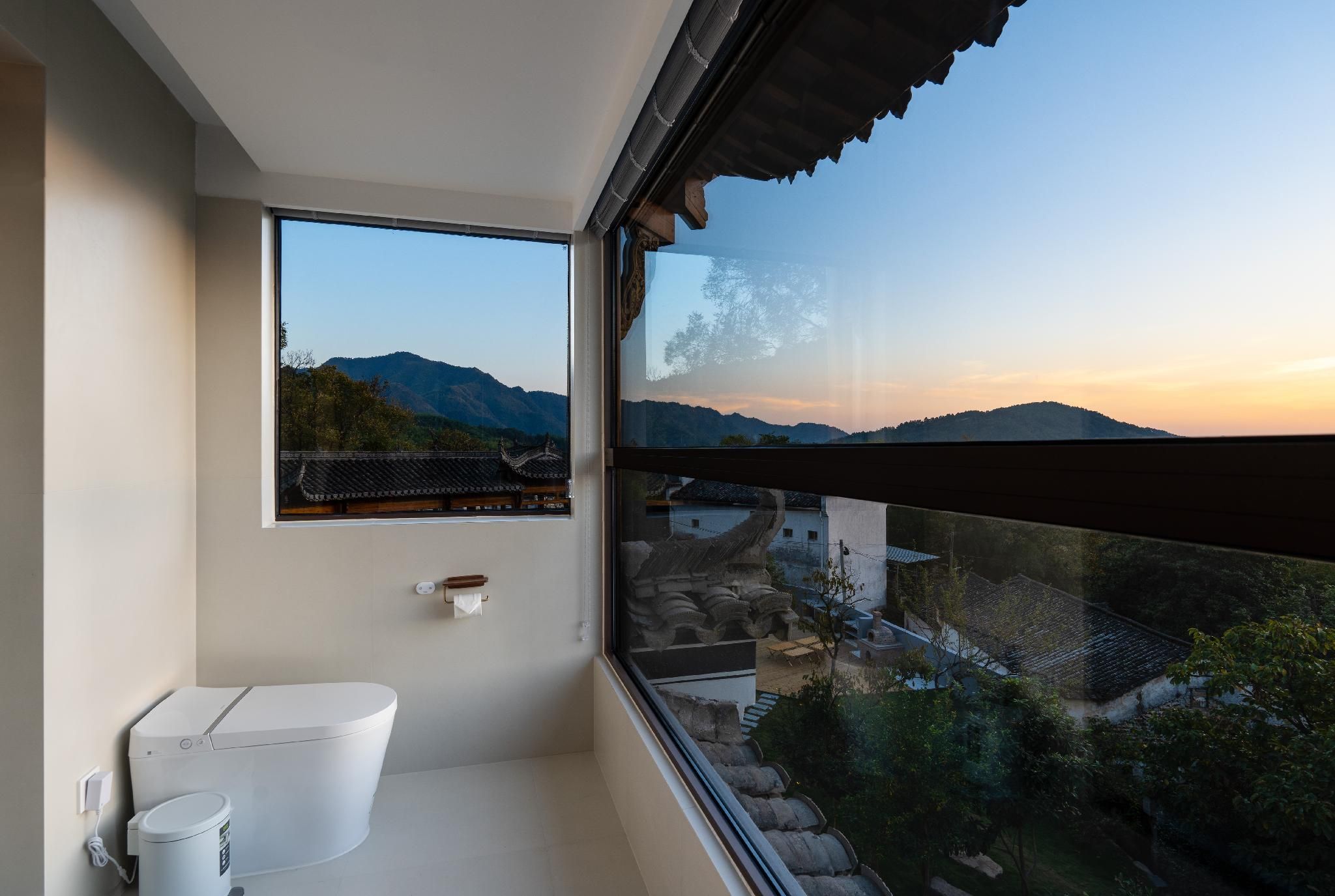 Double Room with View