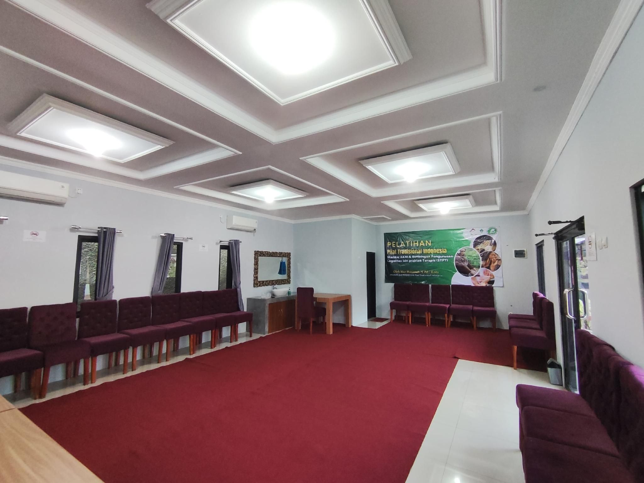 Balcony Twin - City View