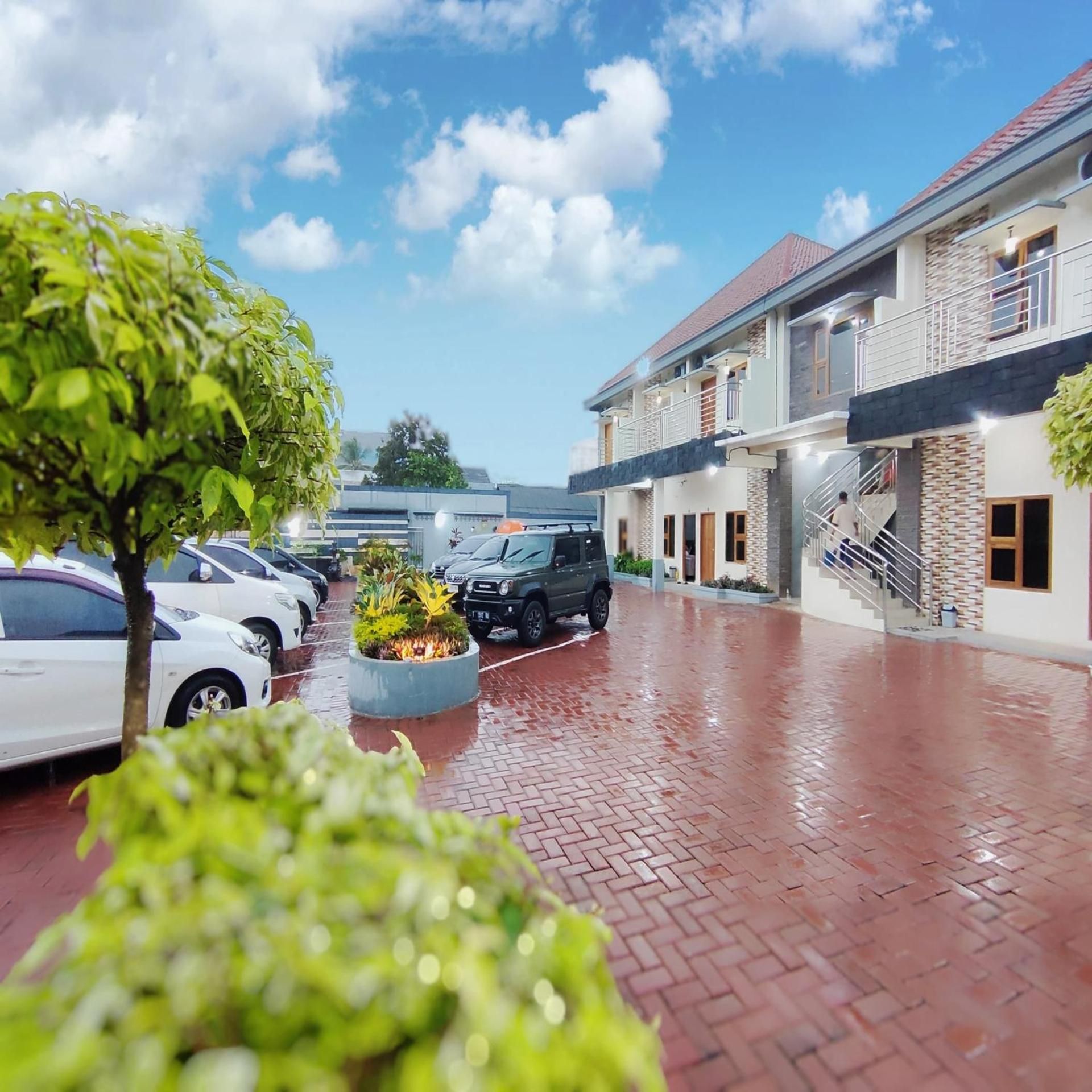 Deluxe Double or Twin Room with Balcony