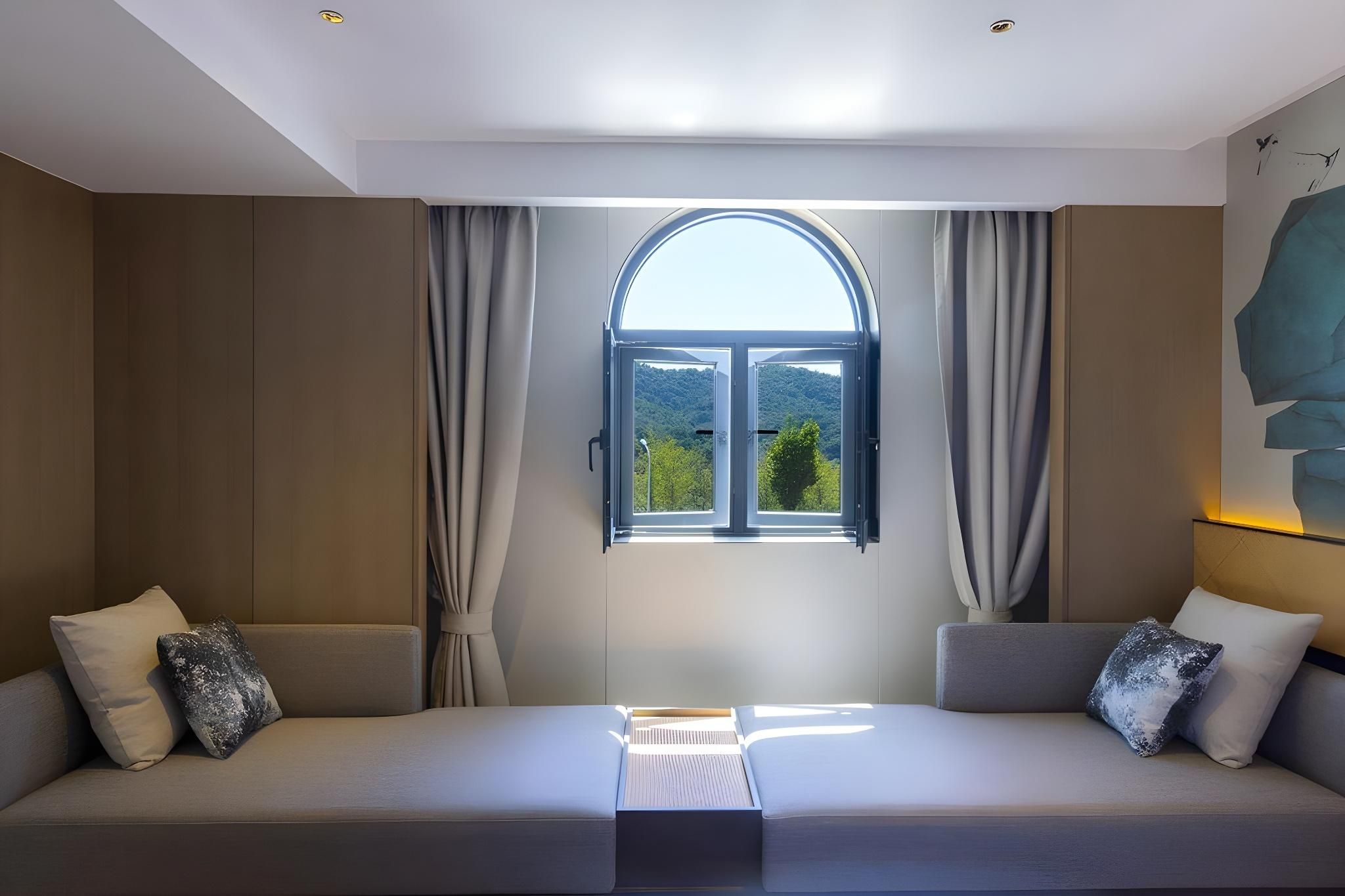 Deluxe Panoramic Twin Room