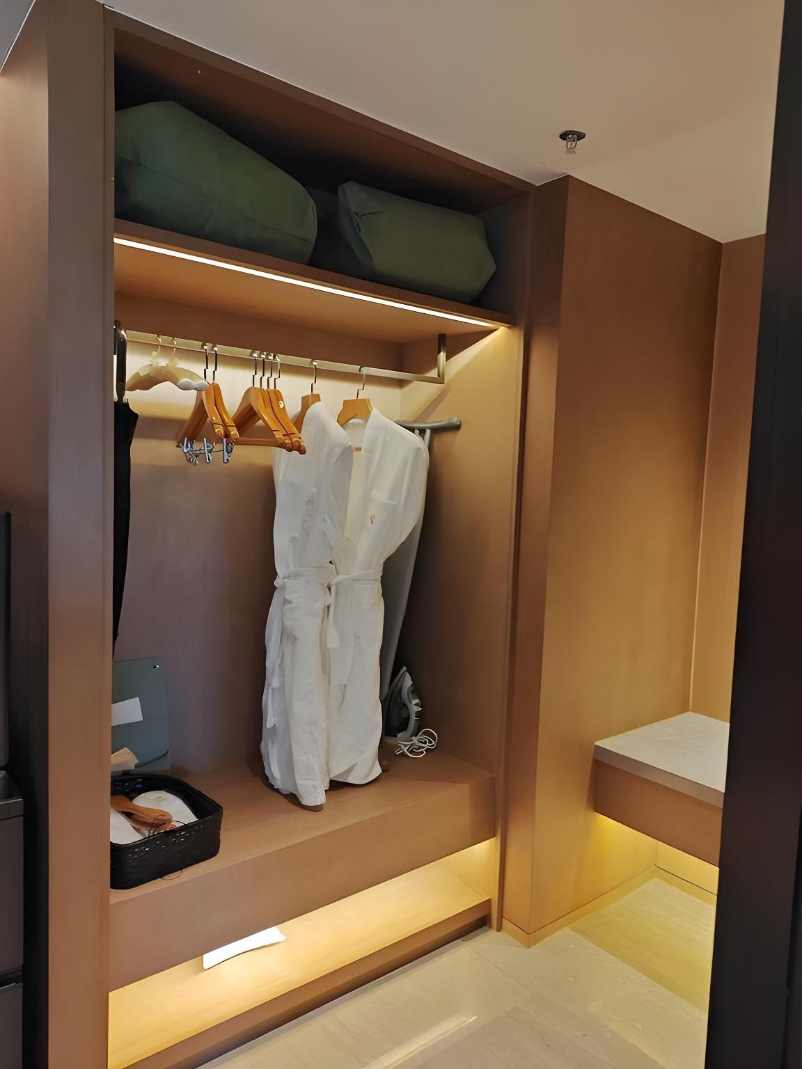 Superior Room - Courtyard-View (2 Beds)