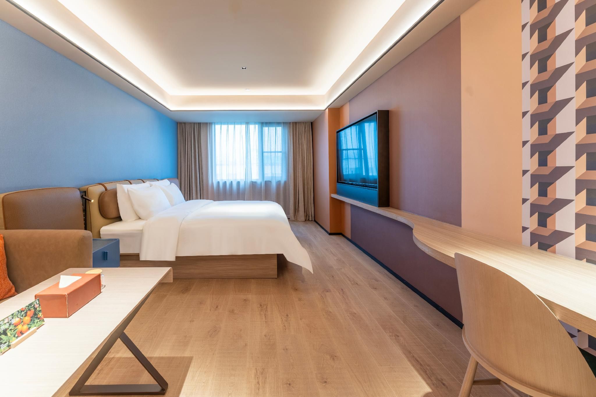 Huazhu - California Sunshine Business 1 Bed Room