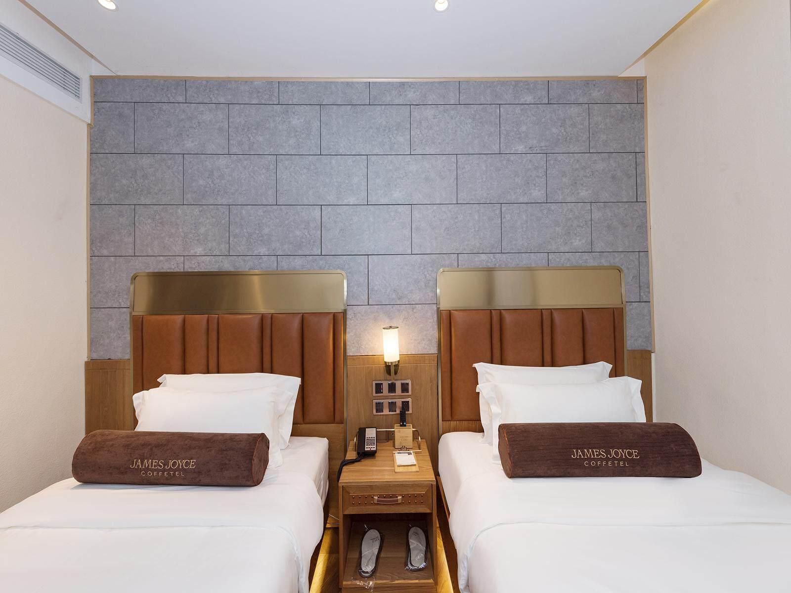 Ruijing King Bed Room