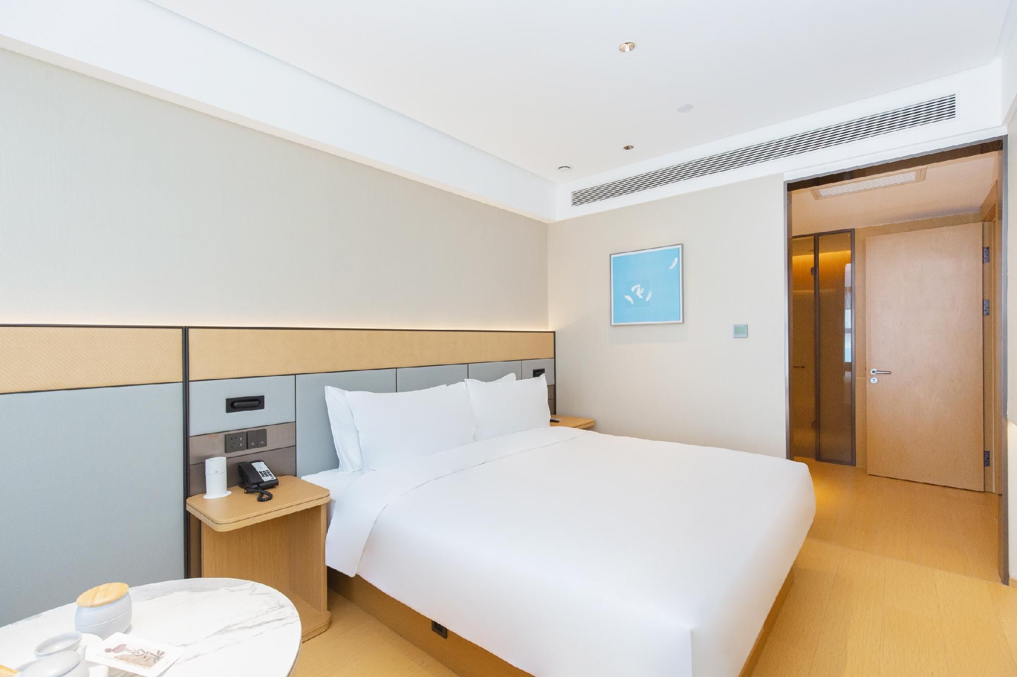 Huazhu - Superior BedRoom