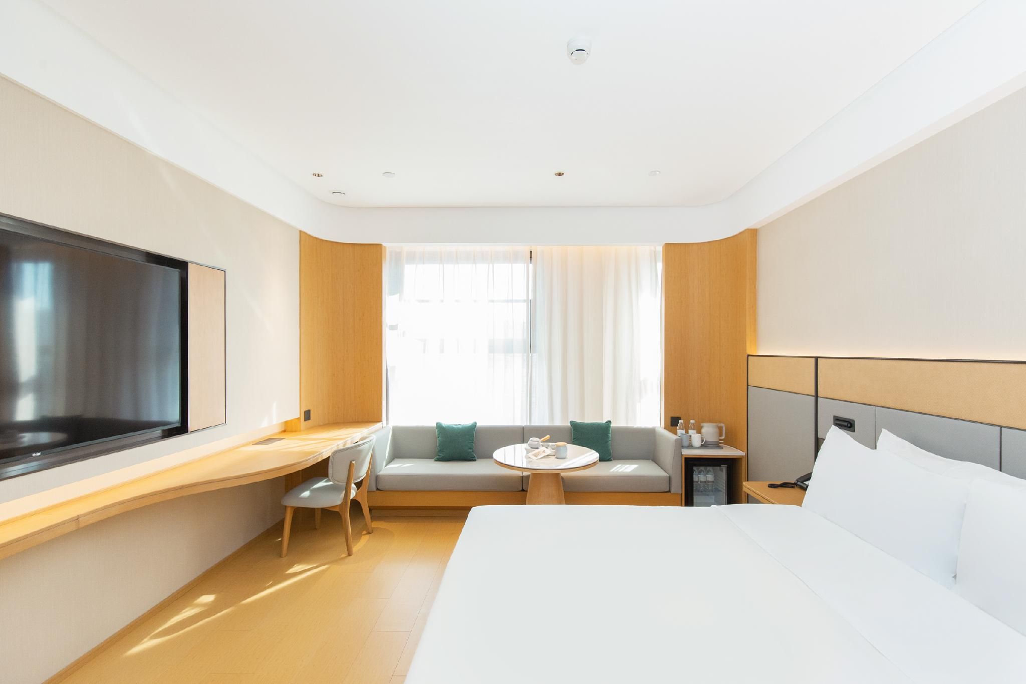 Huazhu - Superior BedRoom