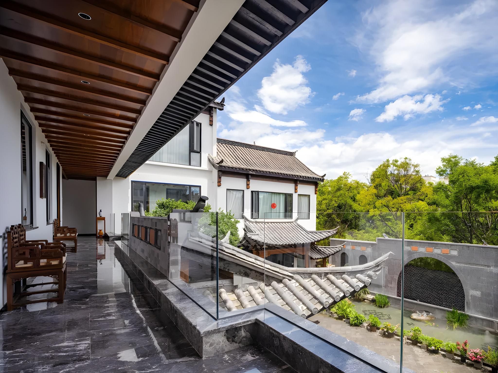 Premier Family Room
