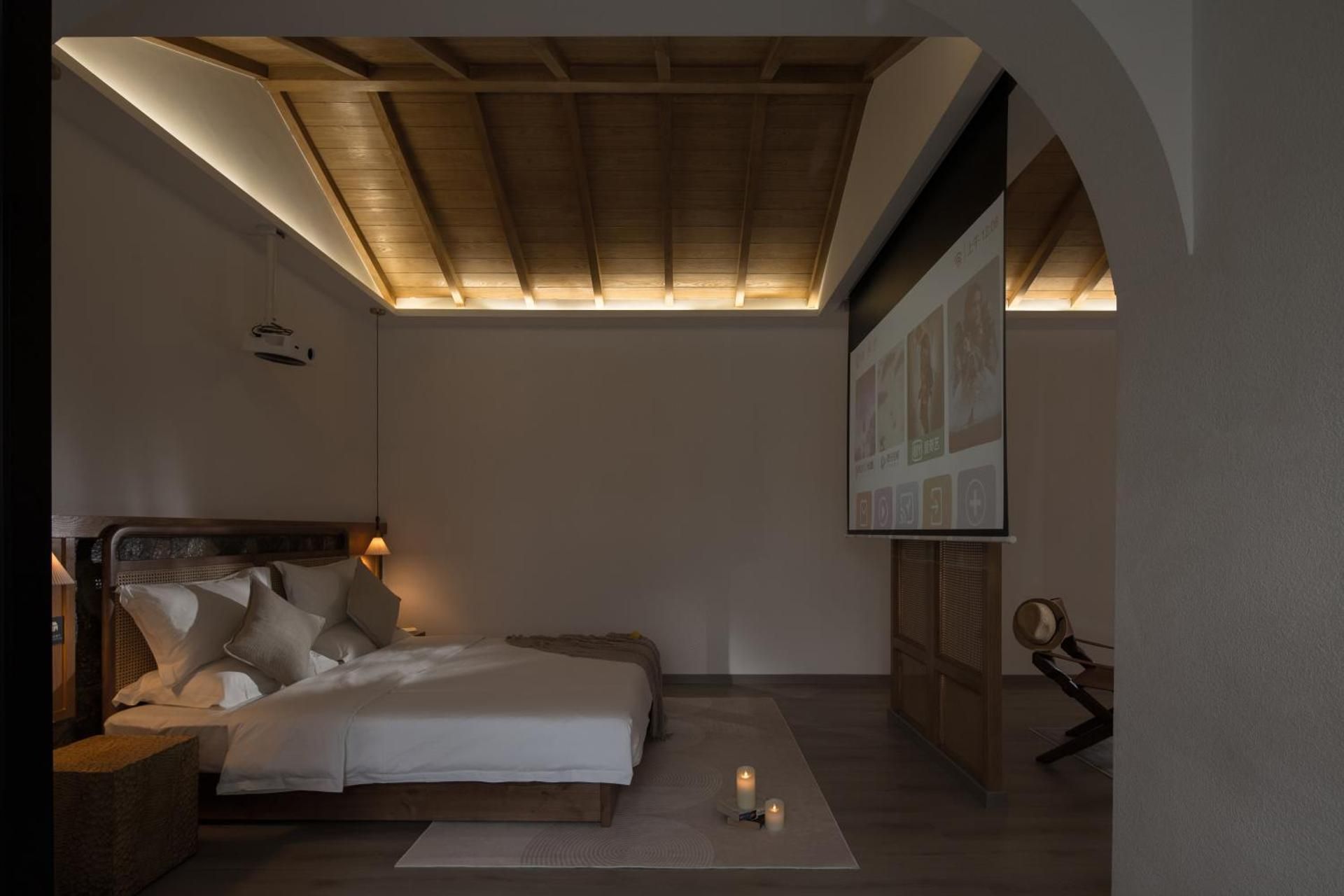 Suite with City View