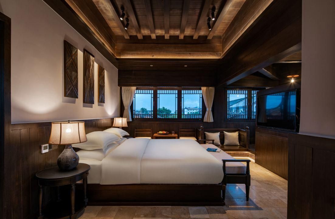 Suite with View