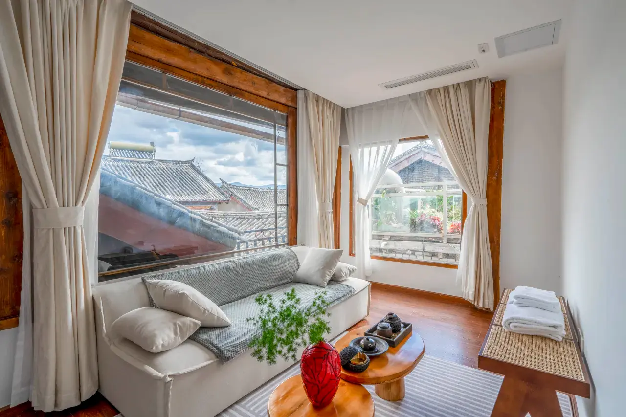 Garden View King Room with Terrace