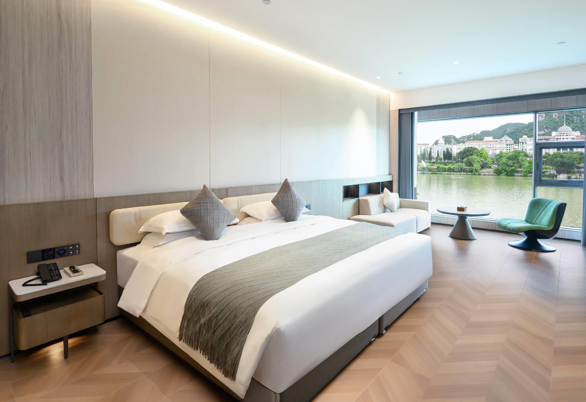 1 King Bed, Deluxe Room