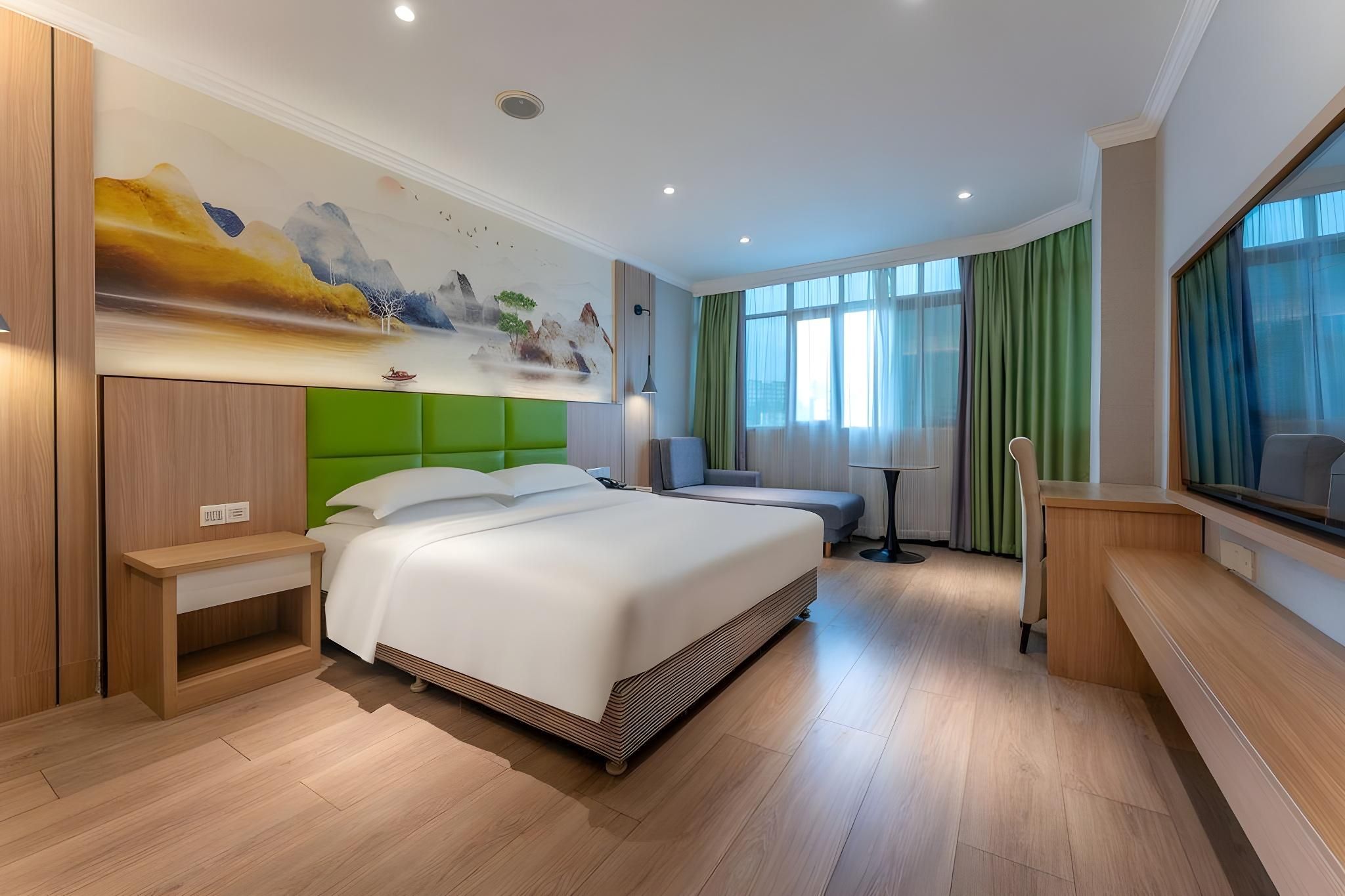Light Luxury Deluxe Double Bed Room
