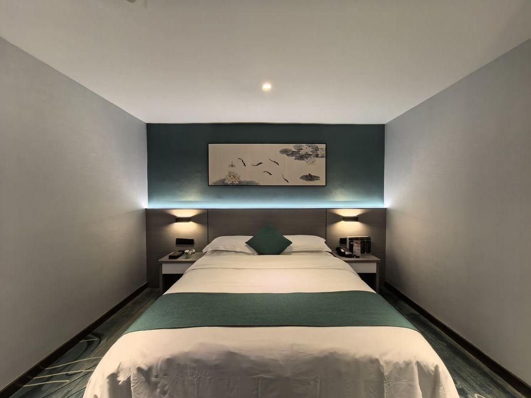 Suite With Cards