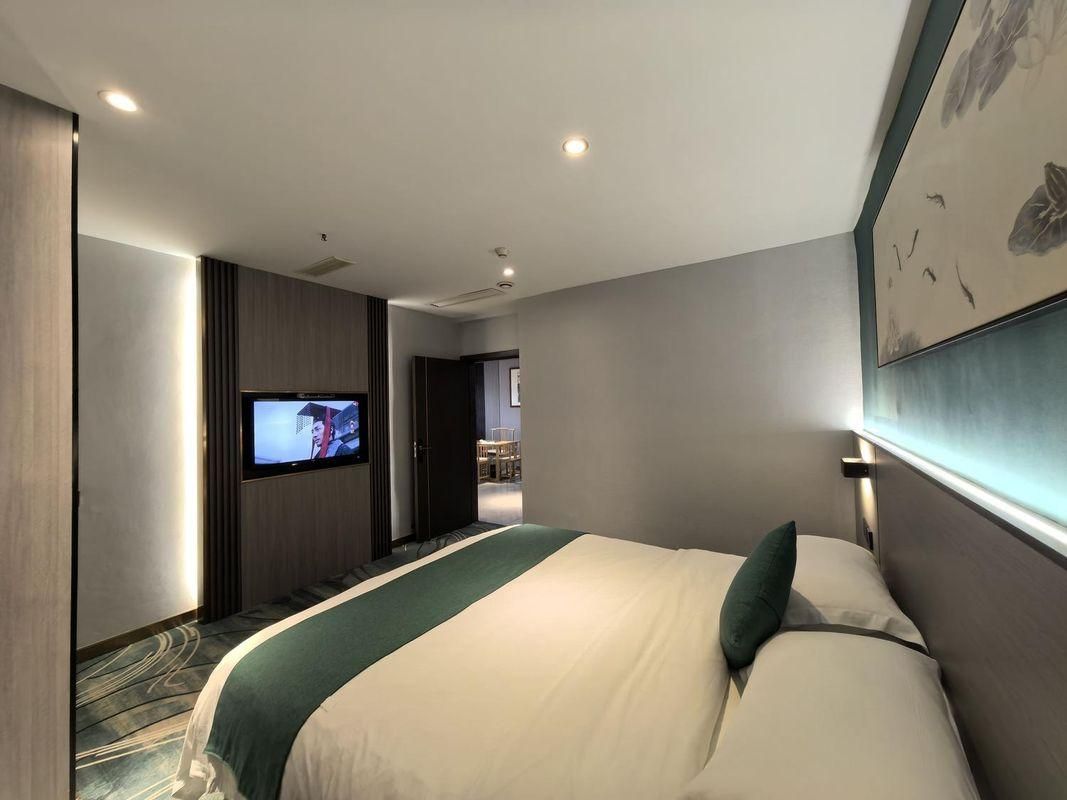 Suite With Cards