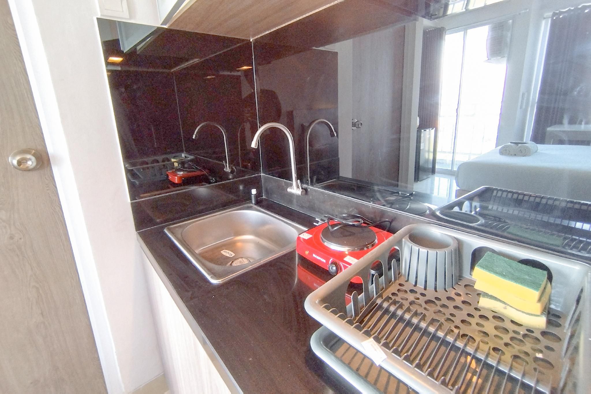 Restful Studio at Taman Melati SBY Apt By Travelio