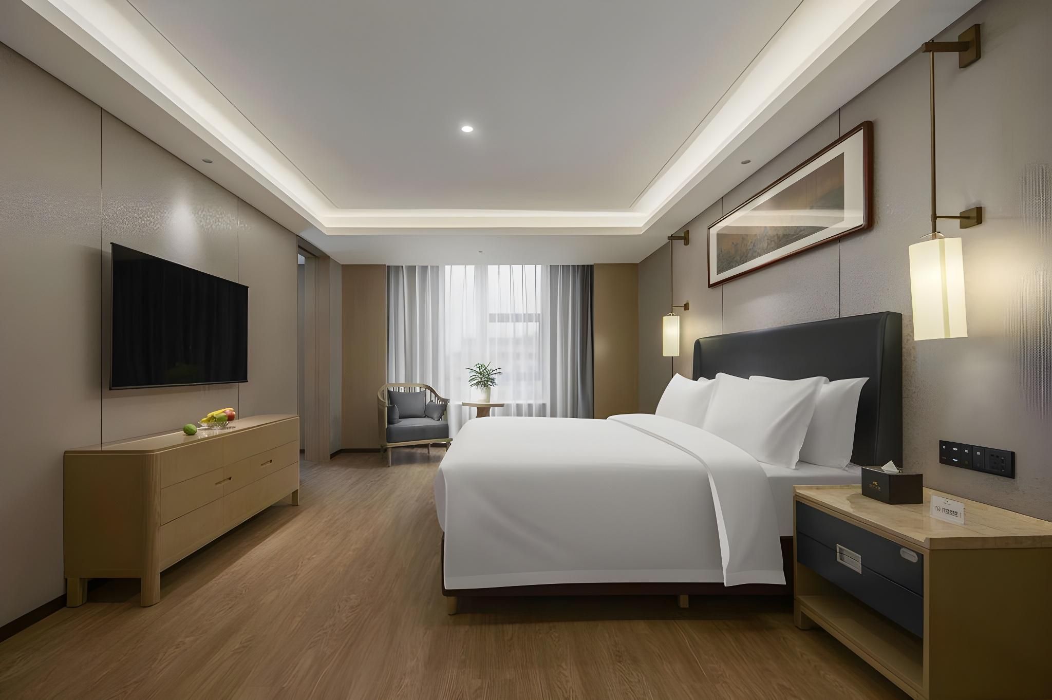 Deluxe Queen Room