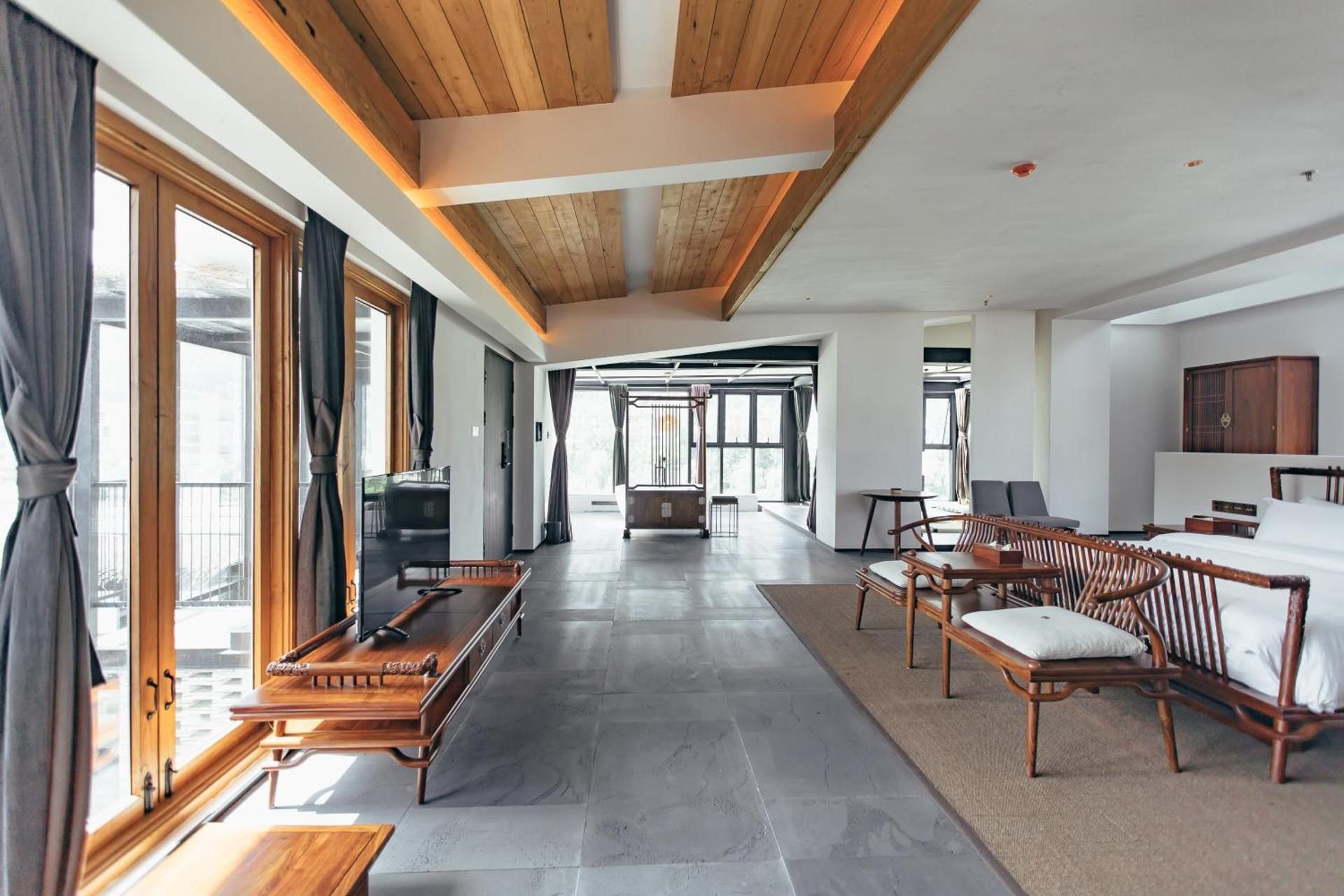Deluxe King Room - Chengguan