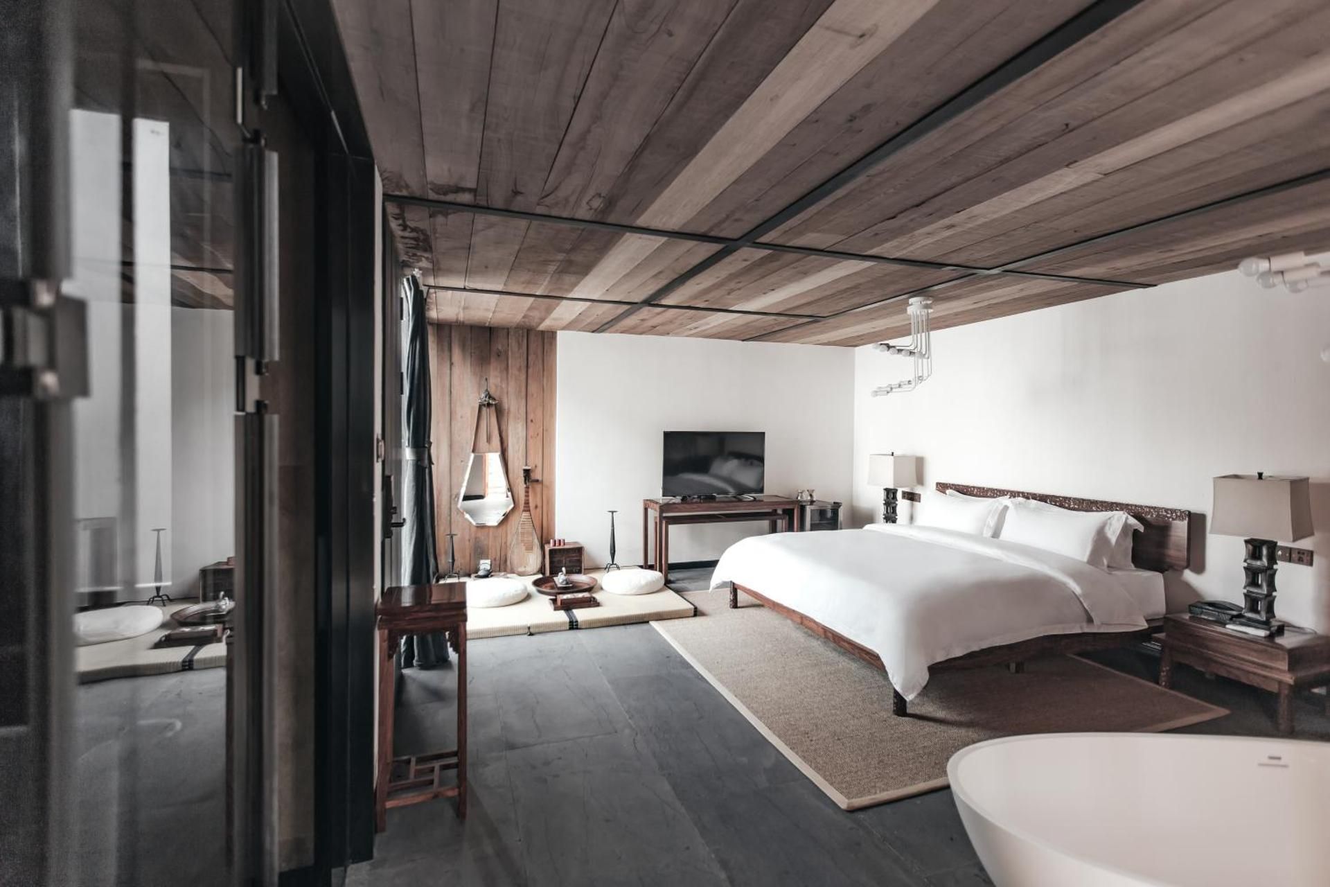 Deluxe Double Room with Bath
