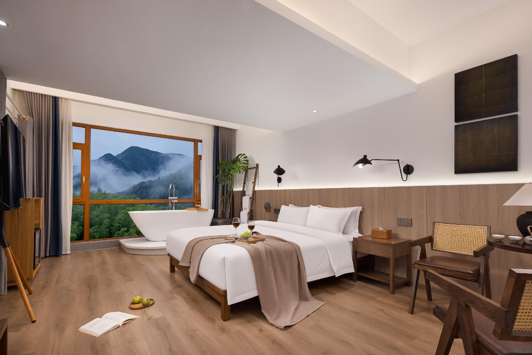 Big Room