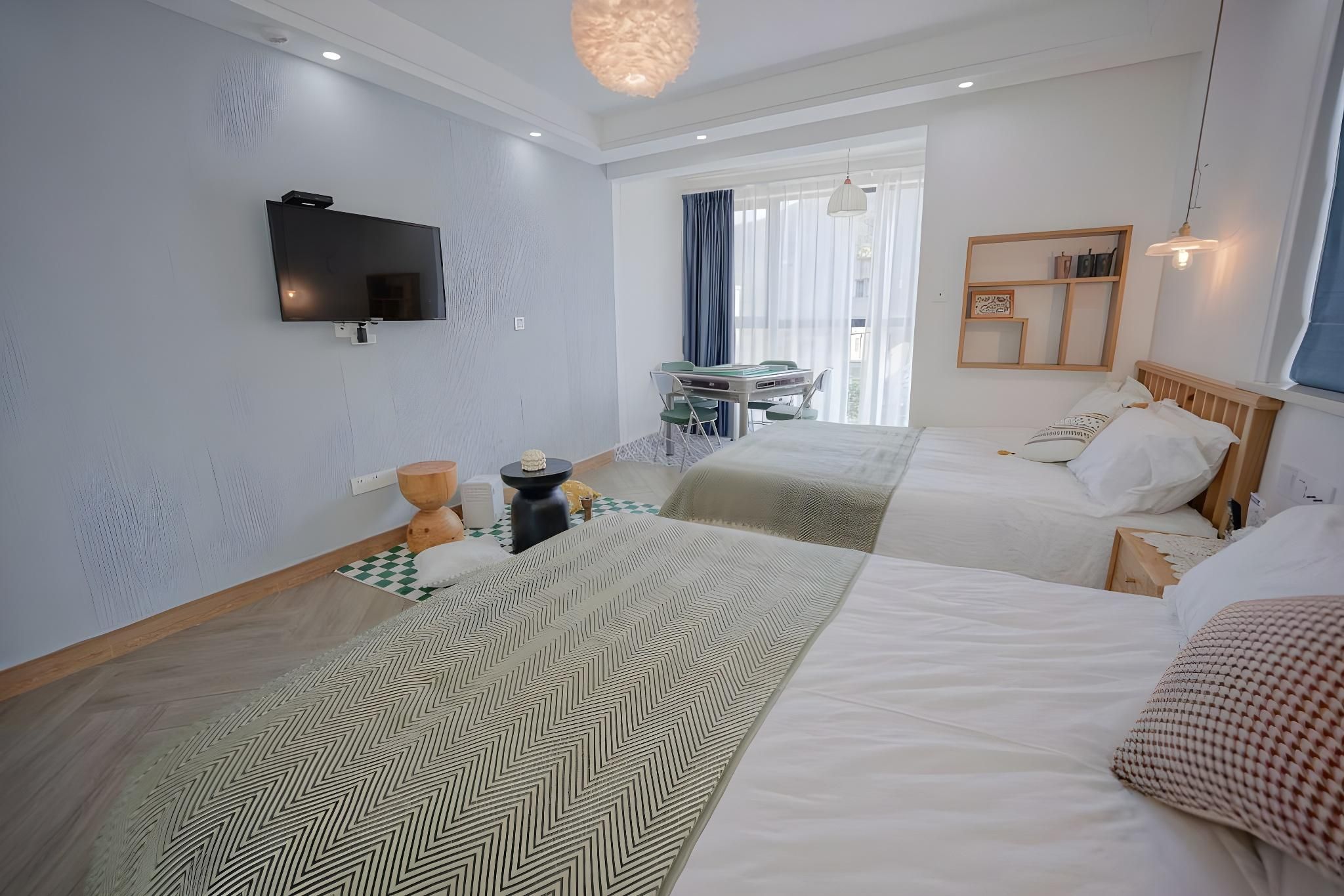 Quad Suite
