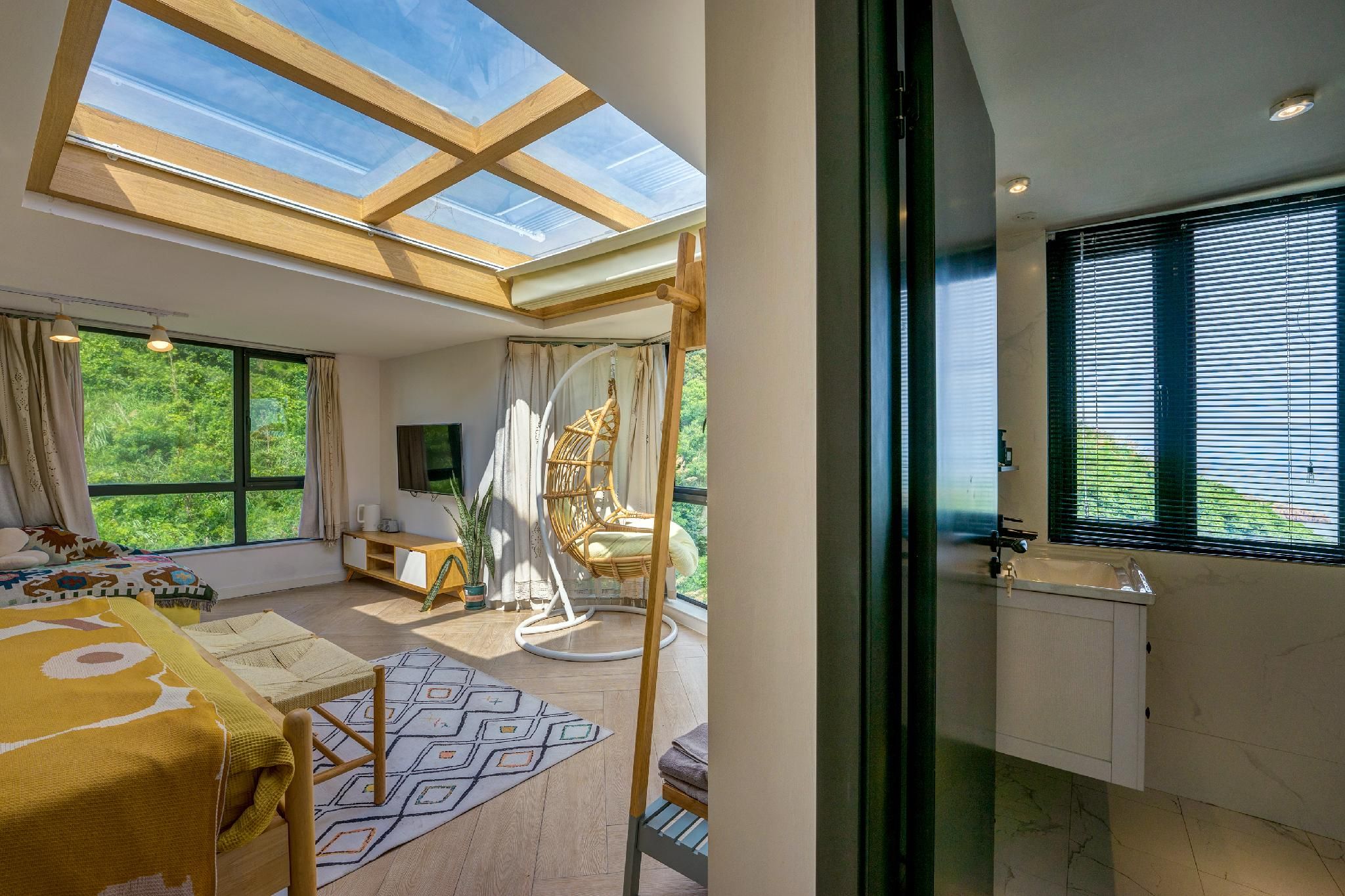 Ocean View Queen Room